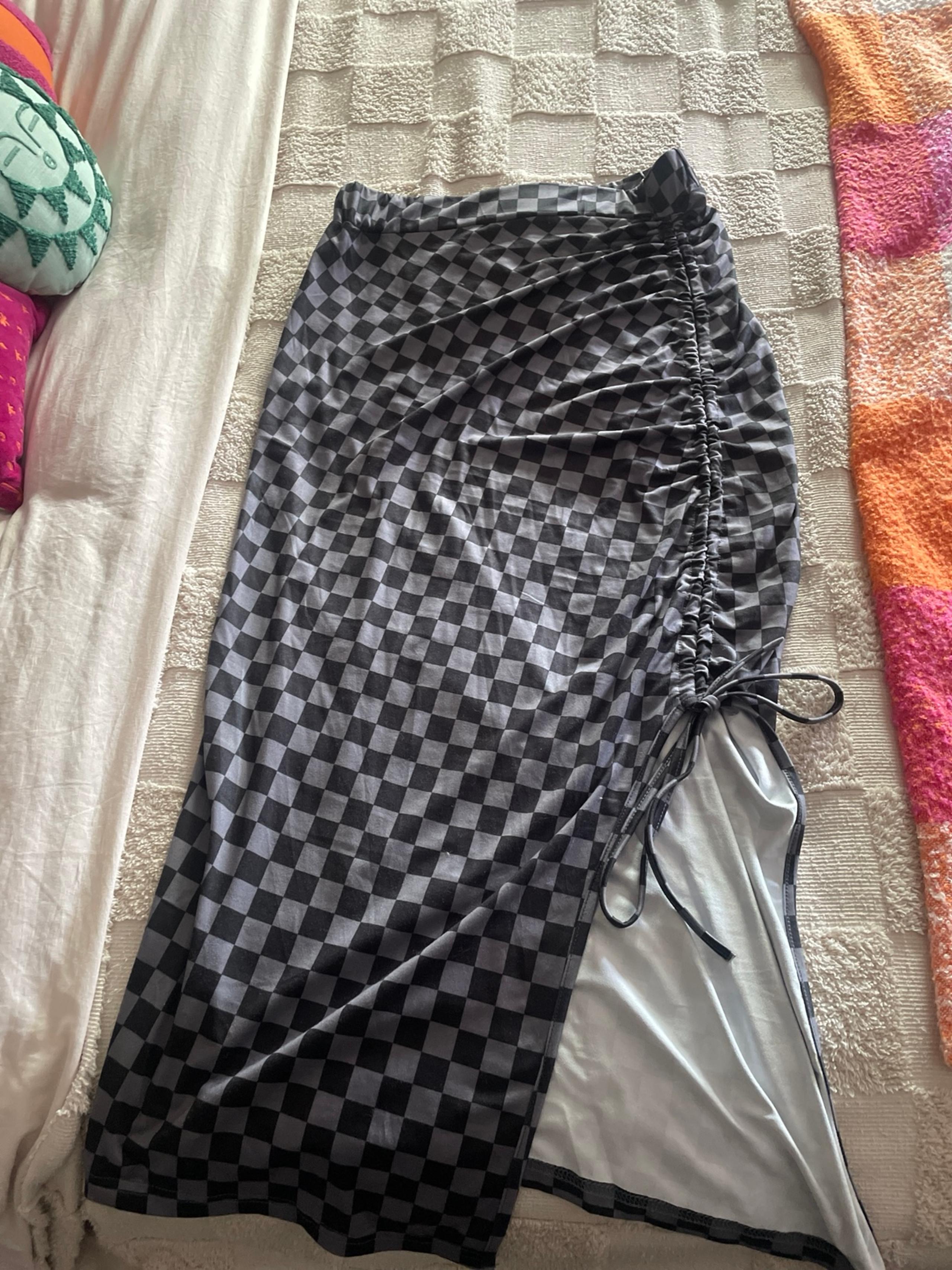 Checkered ruched skirt