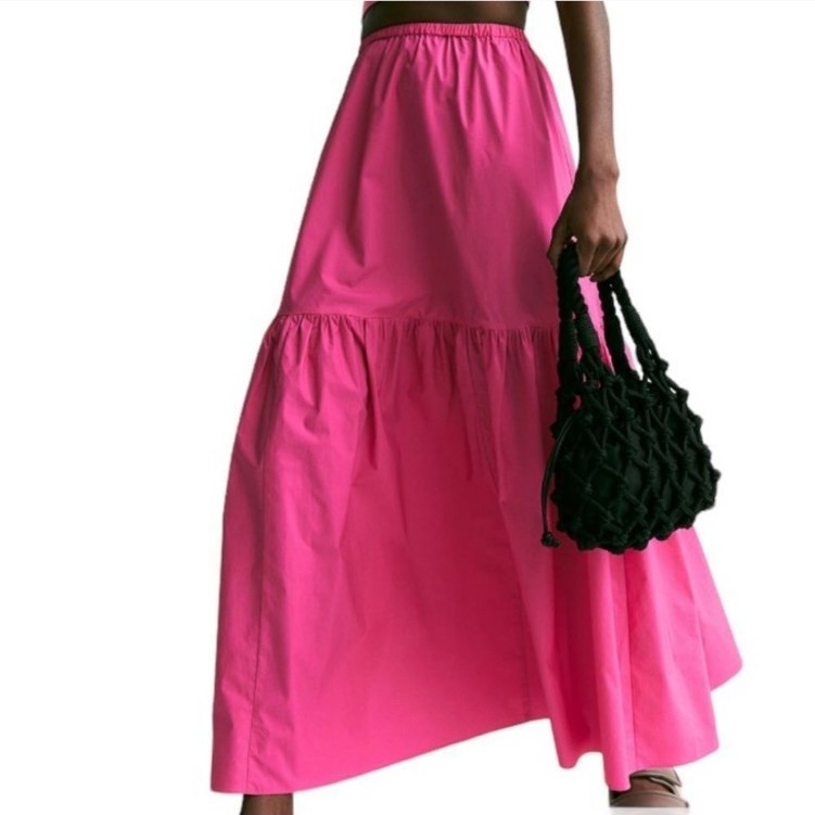 Nwt H&M pink skirt. Ankle length skirt in a crinkled weave. Features a high wais