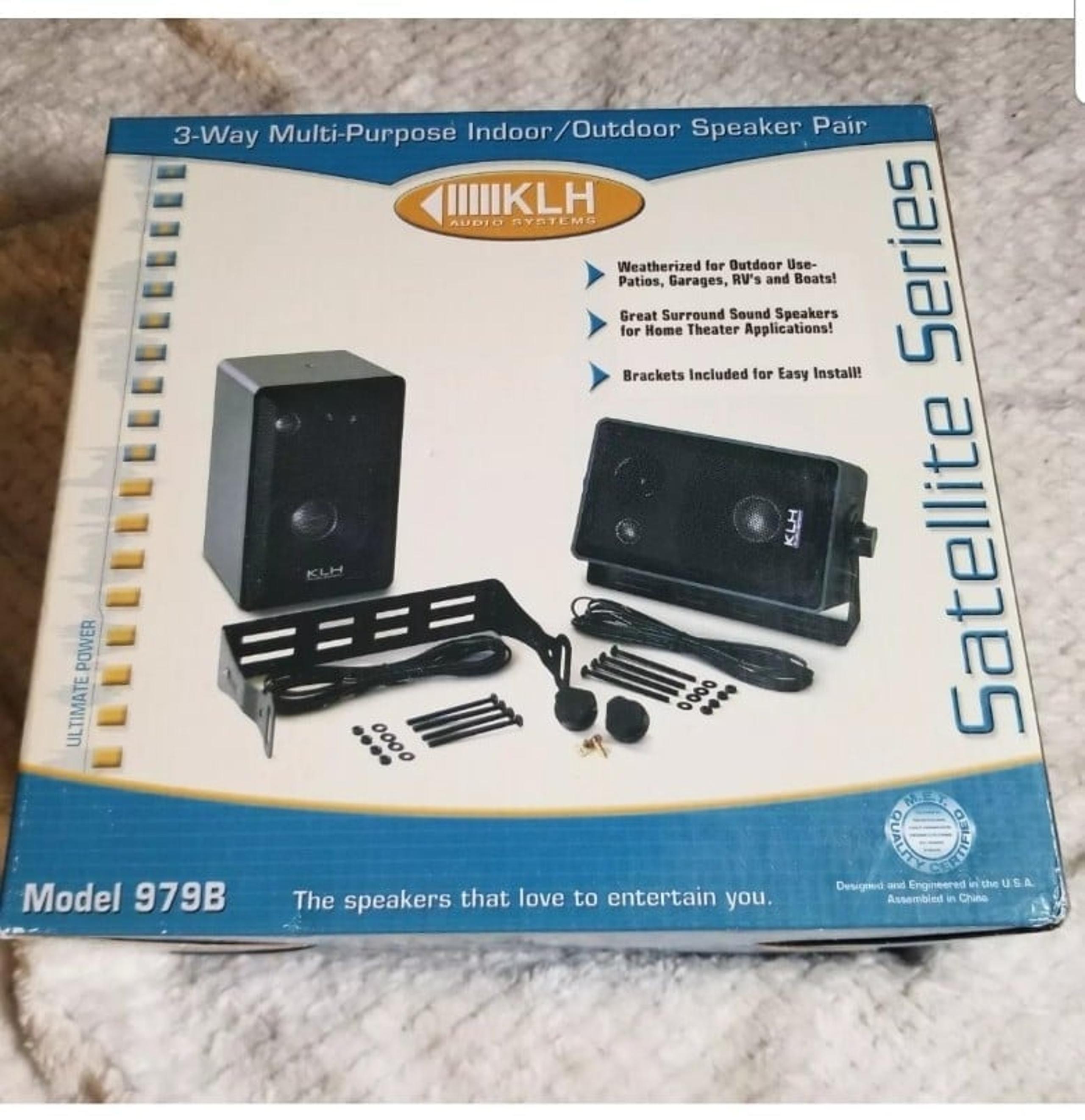 KLH Audio System 3-way indoor/outdoor Loudspeakers. Satellite Series 979B. NIB