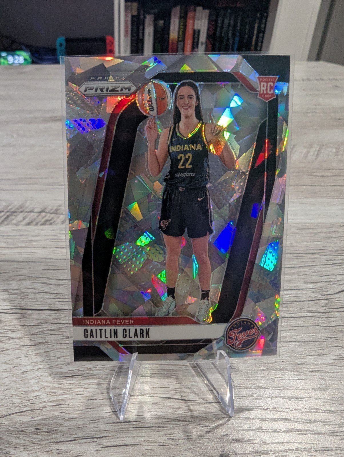 2024 Prizm WNBA - Caitlin Clark Rookie Cracked Ice Variation RC