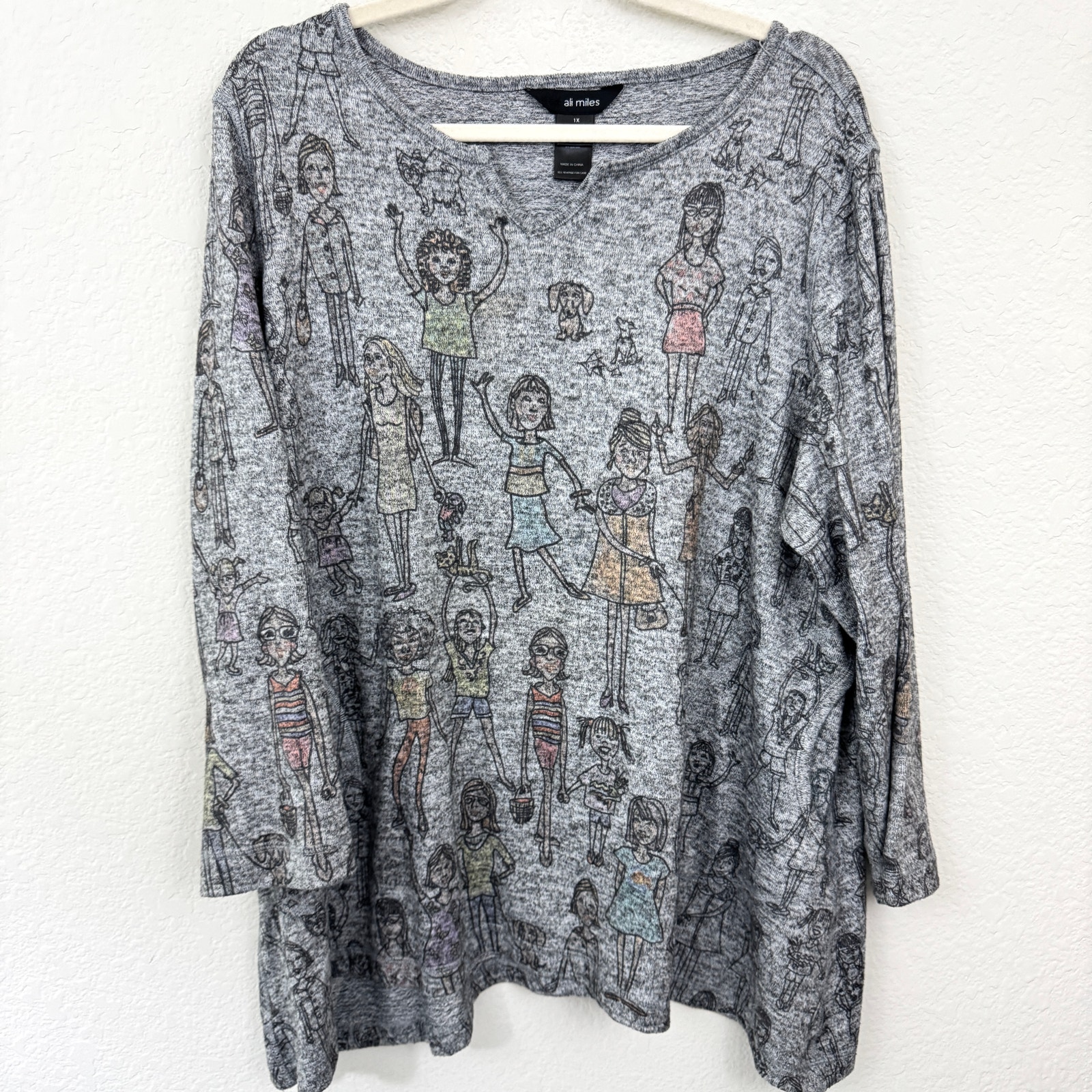 Ali Miles Womens Tunic Top Sweater Size 1X Kids Cat Dog Novelty Print Gray