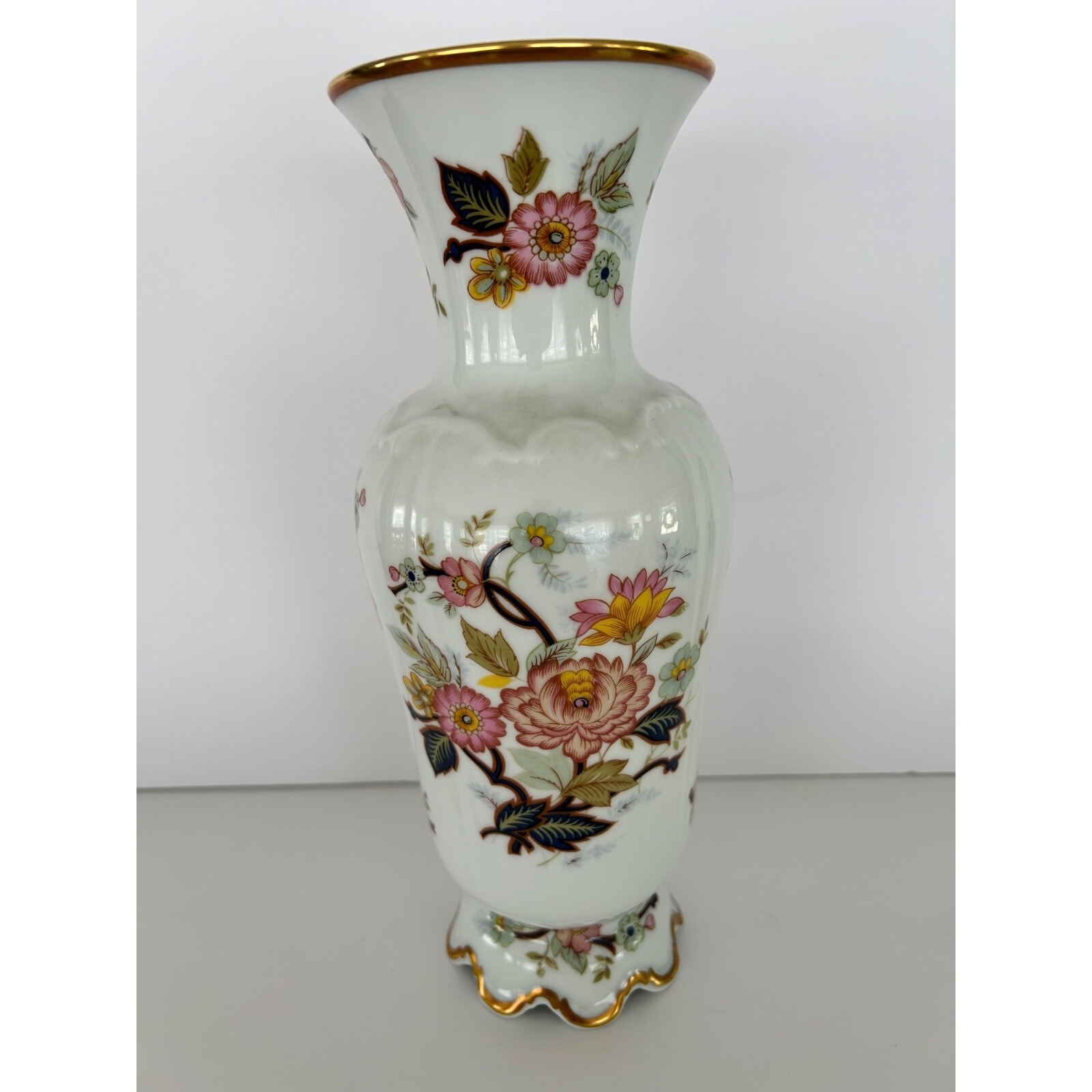 Vtg 10.25” Royal Porzellan Bavaria KPM Germany Handarbeit Floral Vase Model 687/
