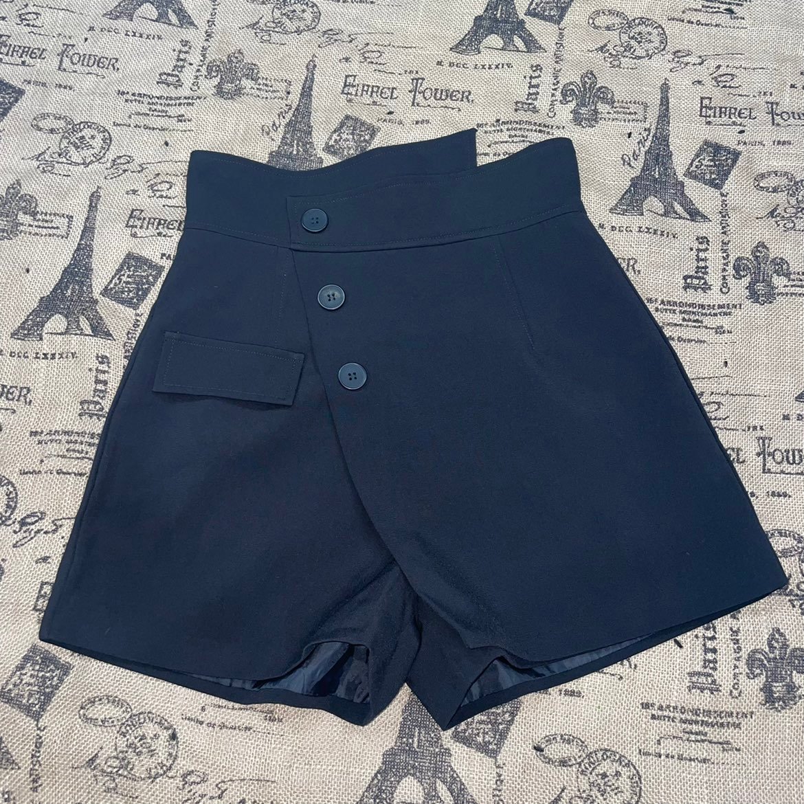 Yo Yo Black High Rise Front Bottoms Wrap Short