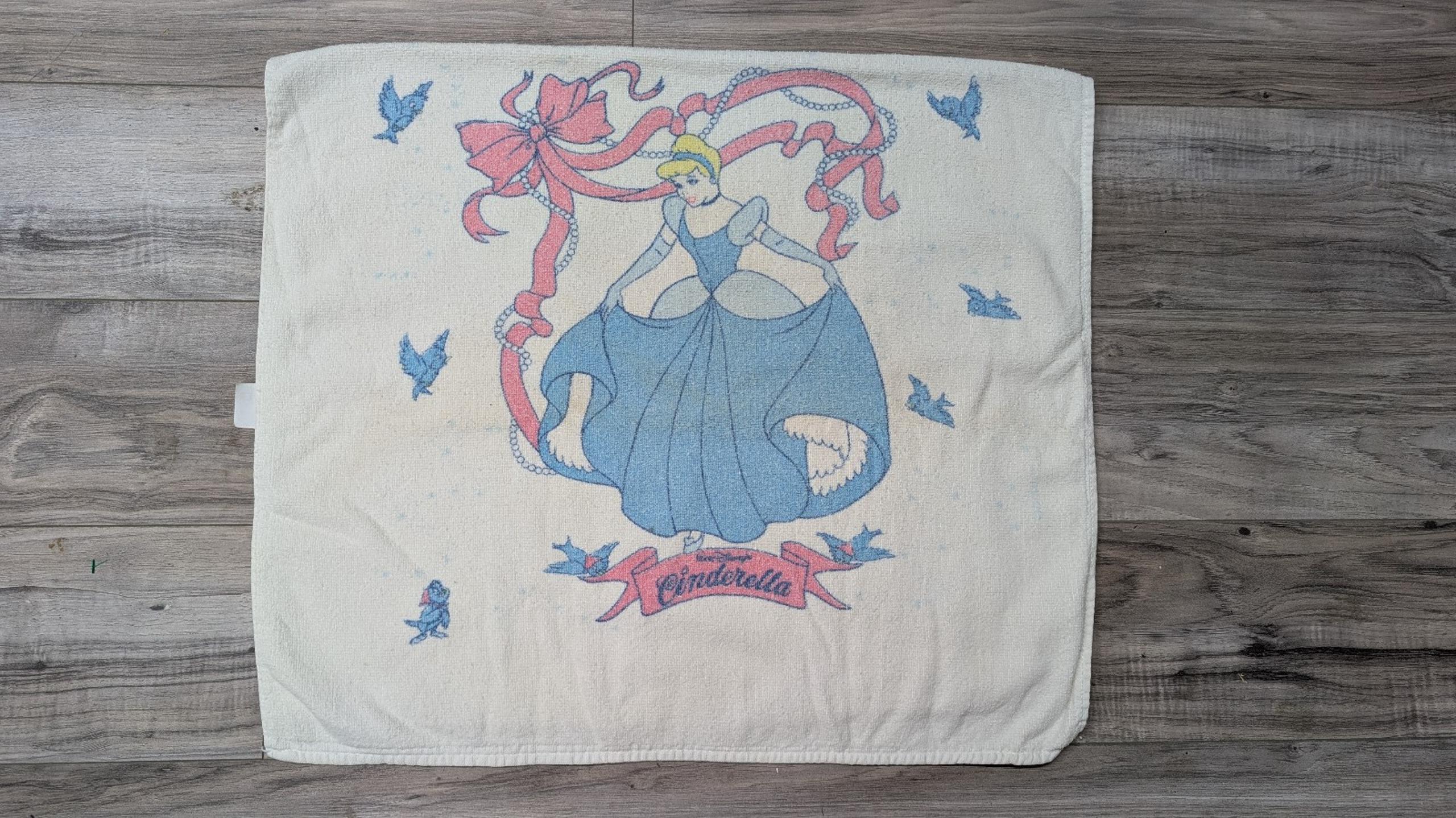 Vintage Cinderella Towel 80s Kids Disney Bath Towel Cannon Cotton Disney Princes