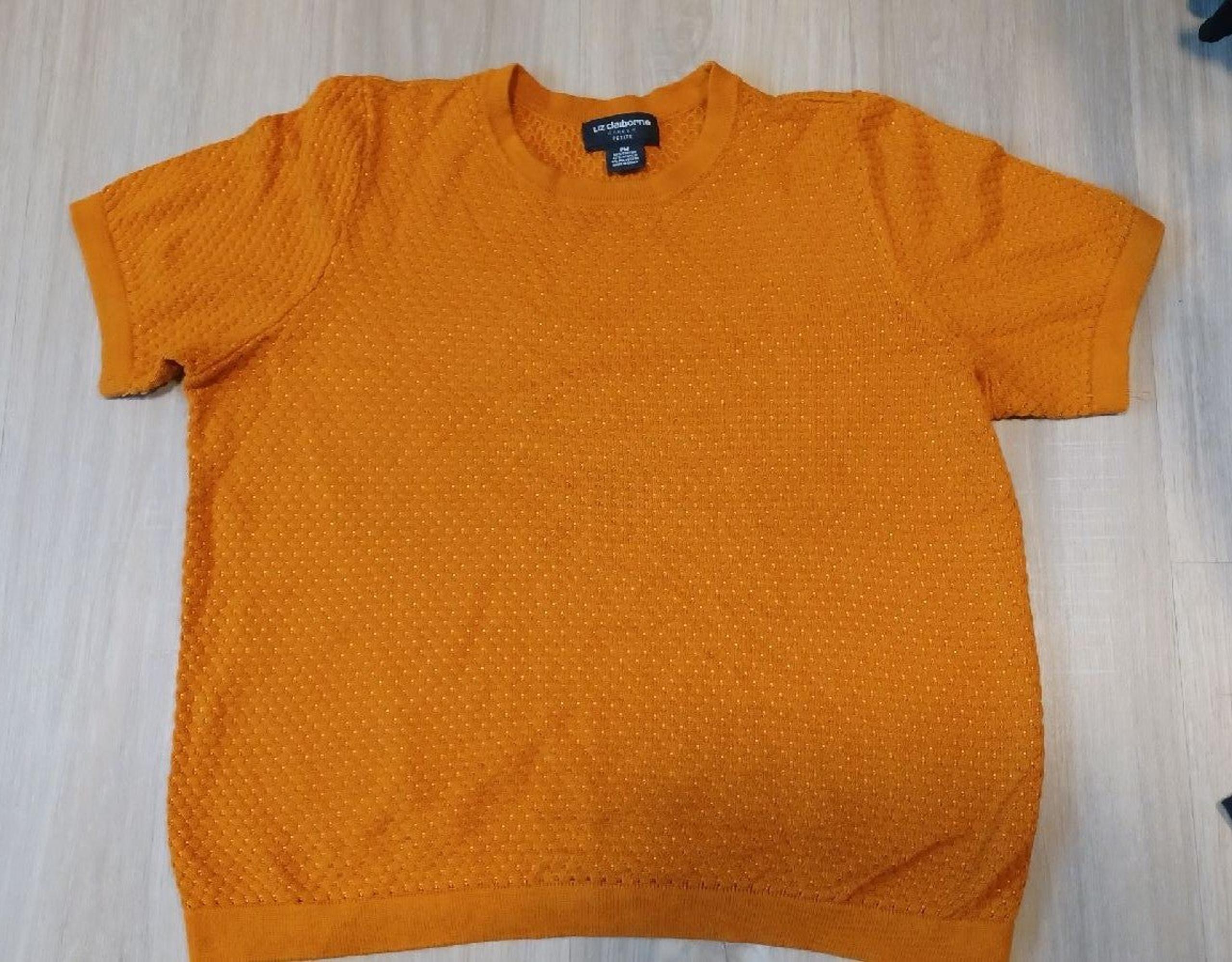 liz claiborne sweater size M