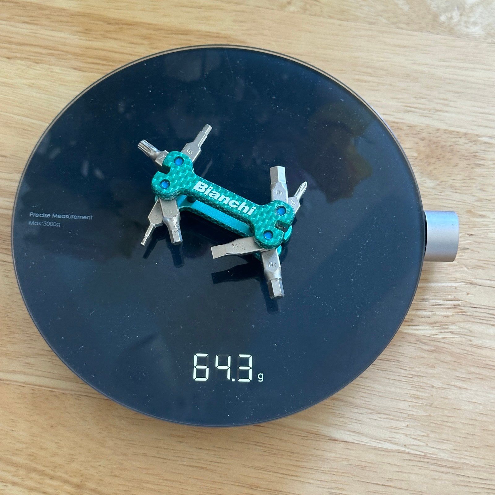 [Weight Weenie] Bianchi Carbon Mini Multi-tool