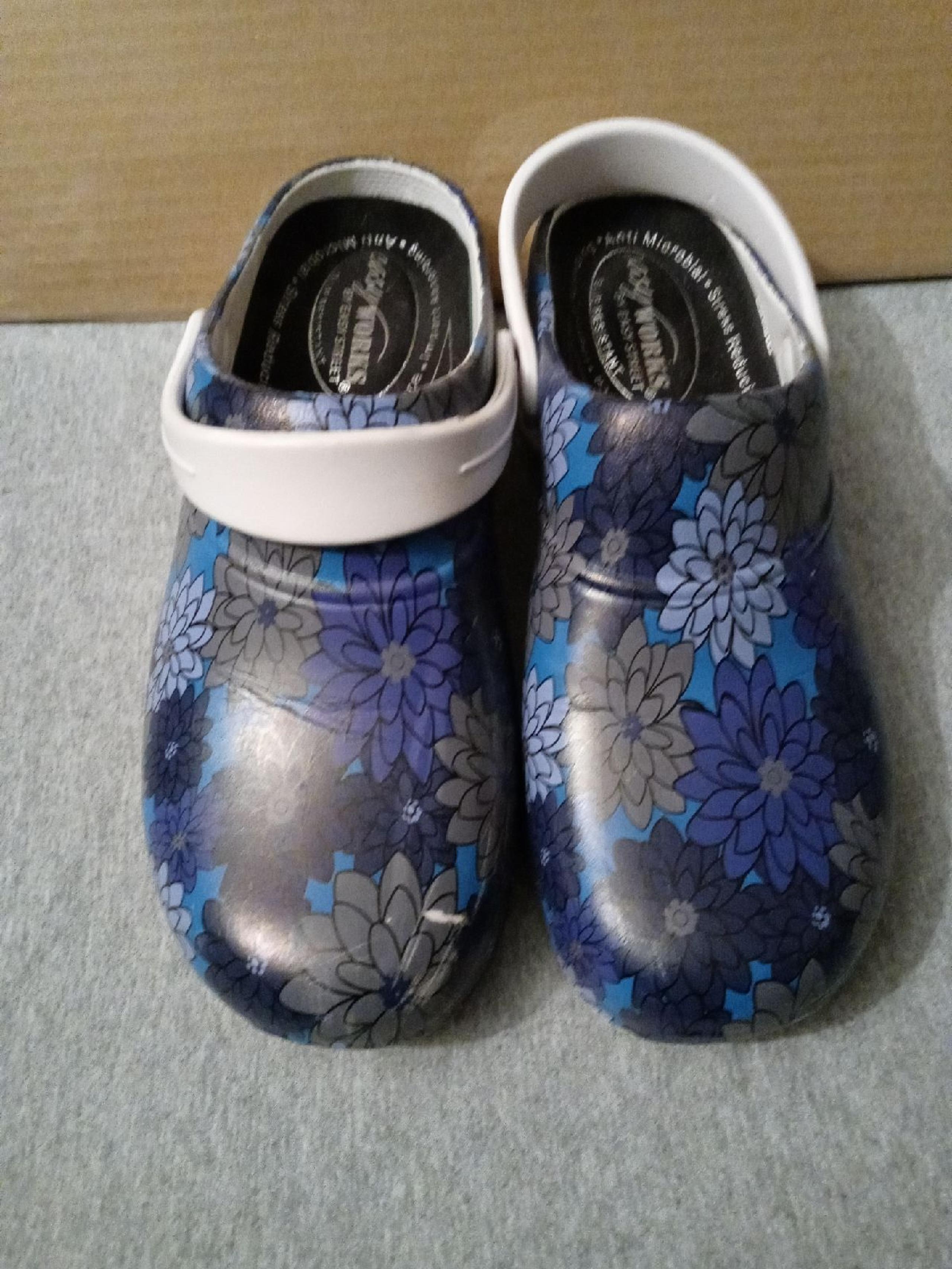 Easy works clog