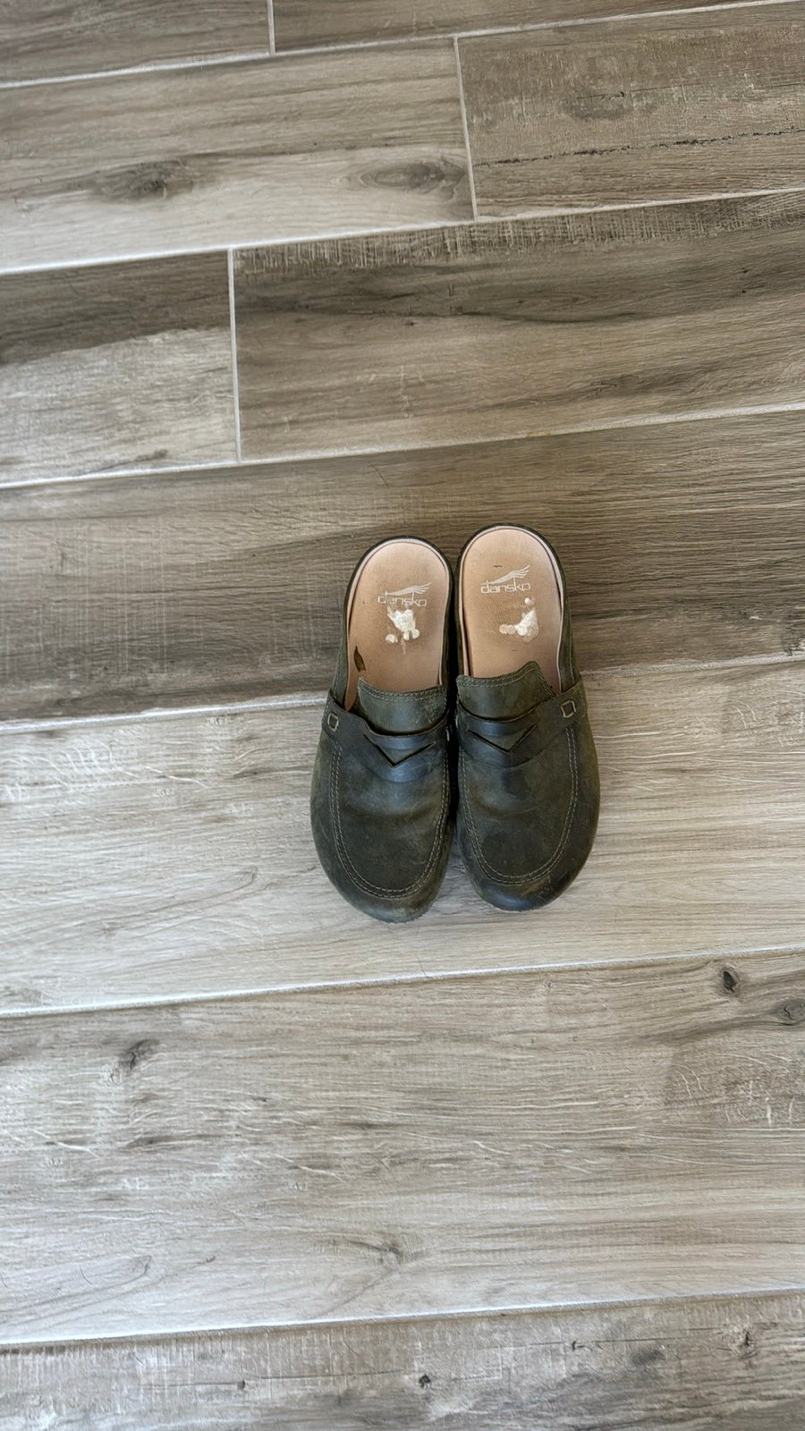 Dansko 40 (9.5-10) Bel Oiled Clogs