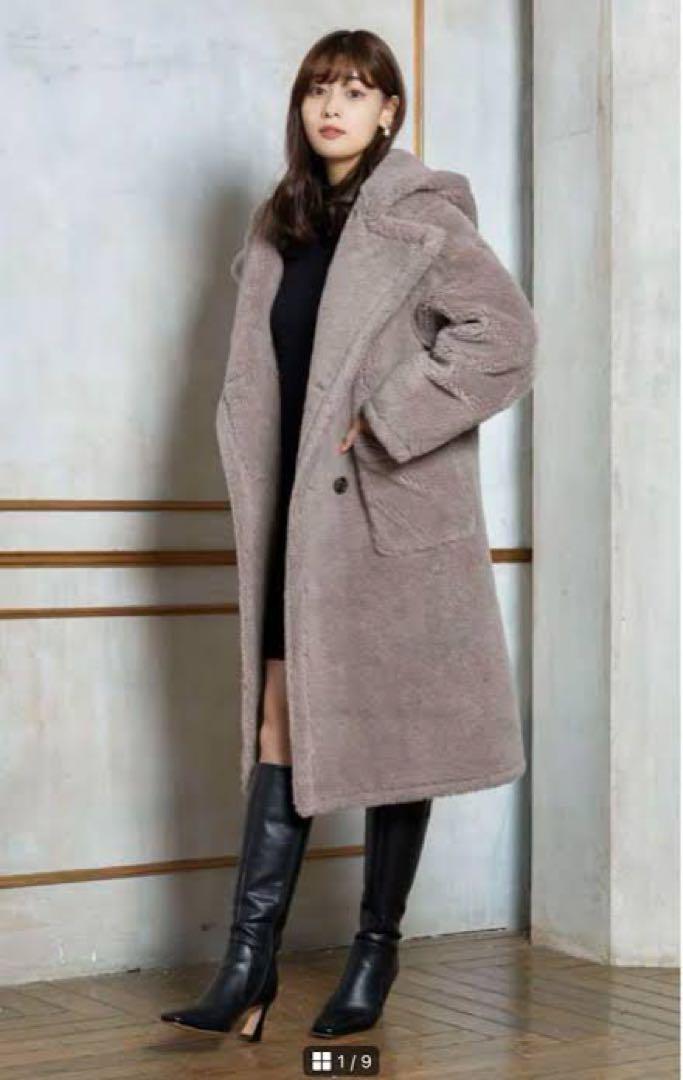 Her lip to（ハーリップトゥー）の「Fleur Shearling Boa Coat