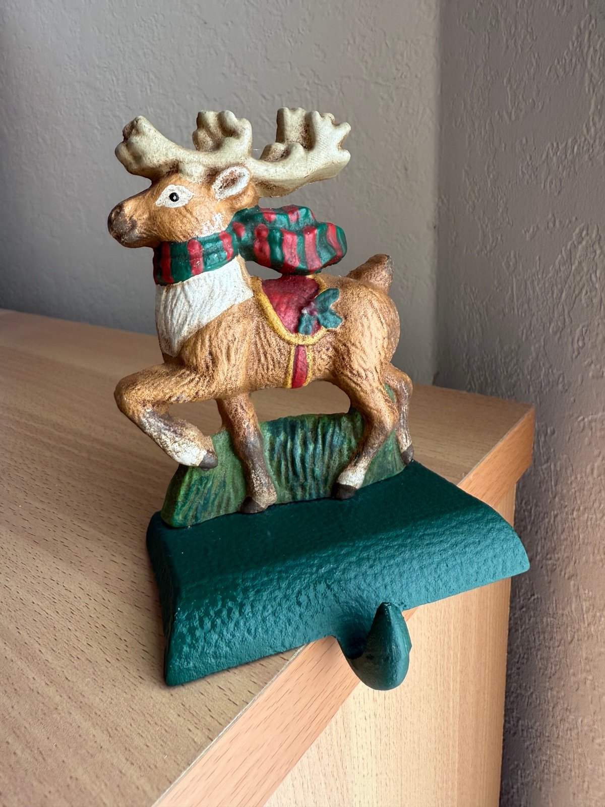 Vintage Midwest Eddie Bauer Cast Iron Deer Reindeer Christmas Stocking Holder