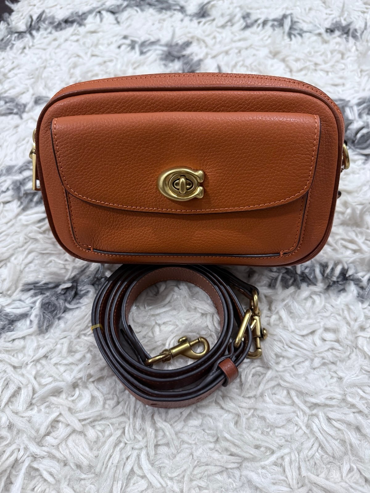 Coach Willow Camera Bag In Colorblock Leather-new
