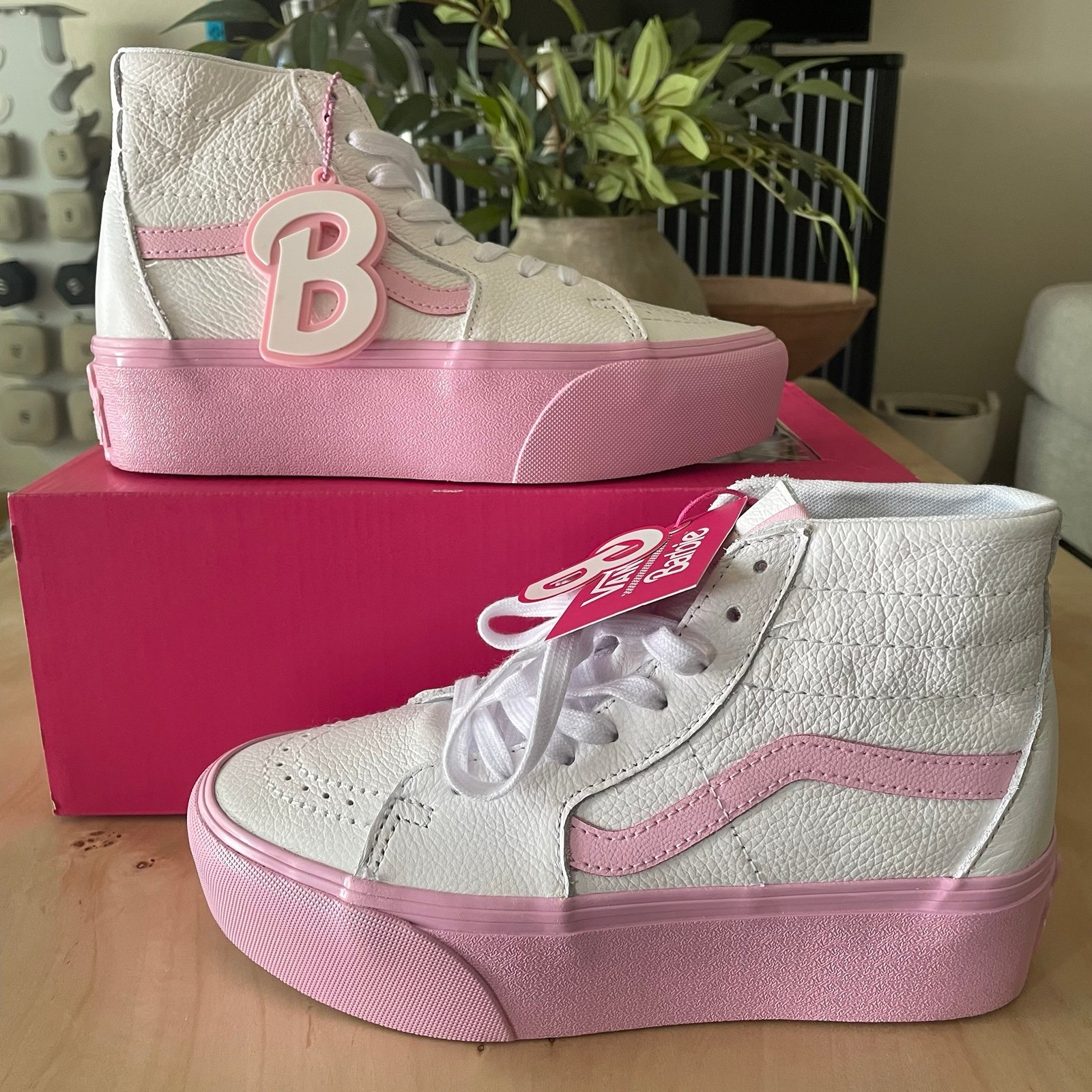 VANS X Barbie Sk-8 Hi Tapered Stackform Size 7