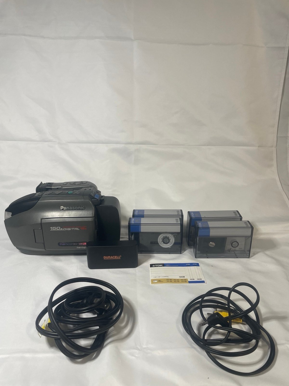 Panasonic Palmcorder Camcorde VHSC PV-L550D 150x Digital