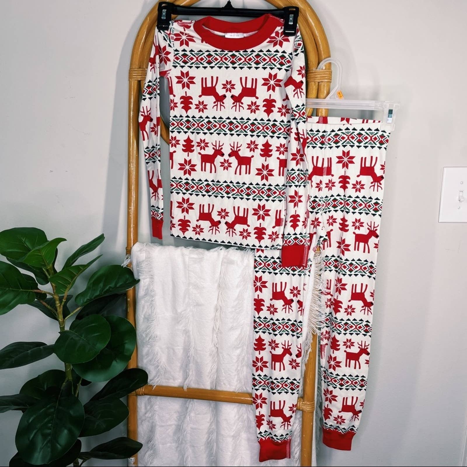 KIDS Hanna Andersson Red Christmas PJ Set sz 8
