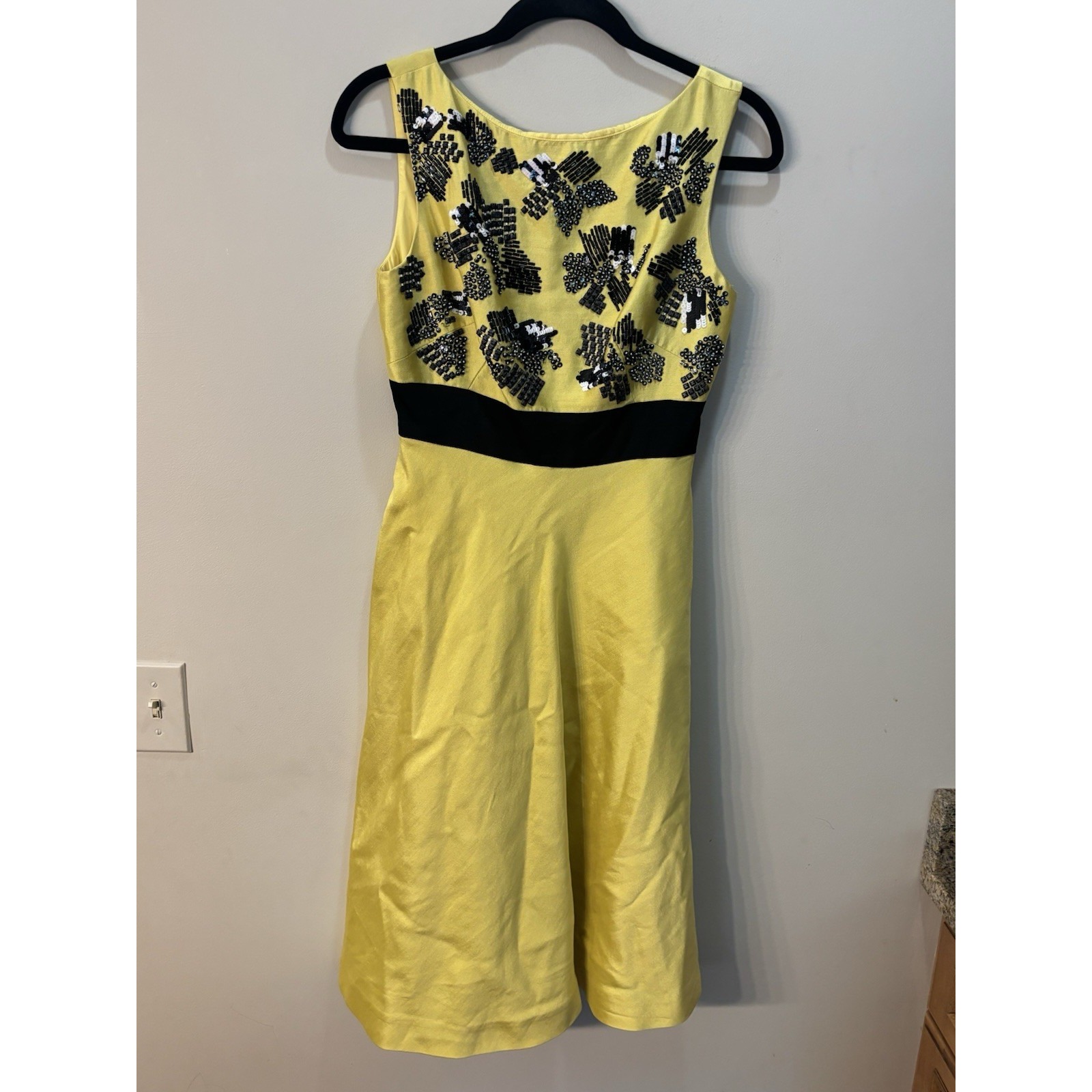 Lela Rose Graphic Citrine Dress Size 4 Silk Wool Blend Beaded Embroidery Yellow