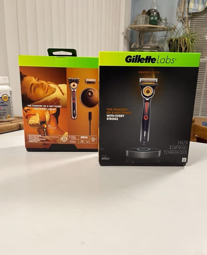 GILLETTE LABS HEATED RAZOR BRAND NEW RETAIL 150