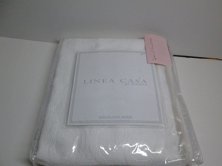 Linea Casa by Sferra Matelasse White Standard Sham Finished with Plain Hem New