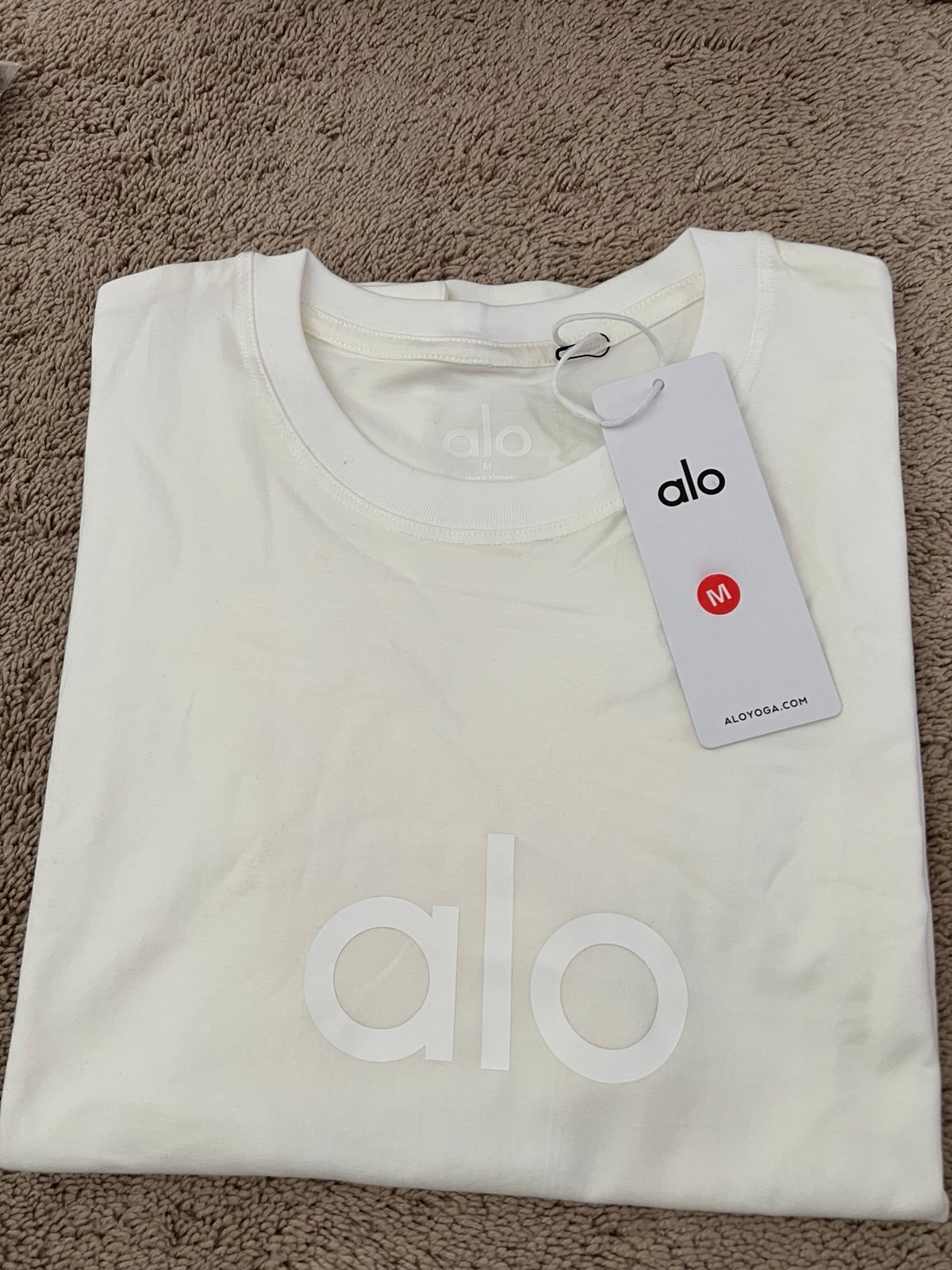 新品未使用aloyoga ホワイト クロップド丈 Tシャツ S - メルカリ