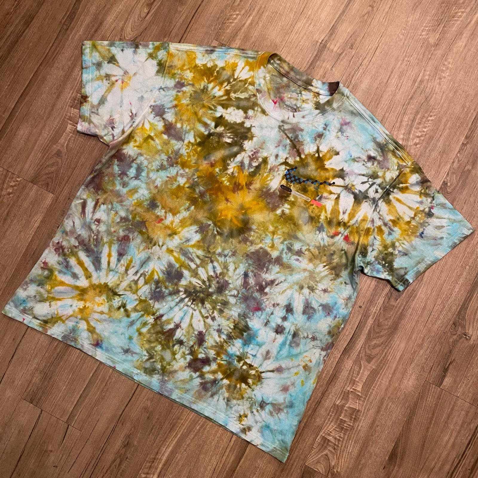 • NEW • CUSTOM NIKE TIE DYE MEN’S TEE