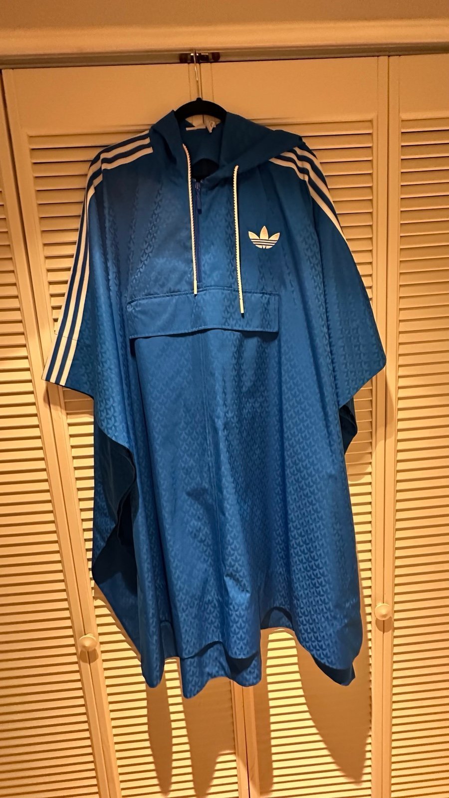 adidas Poncho