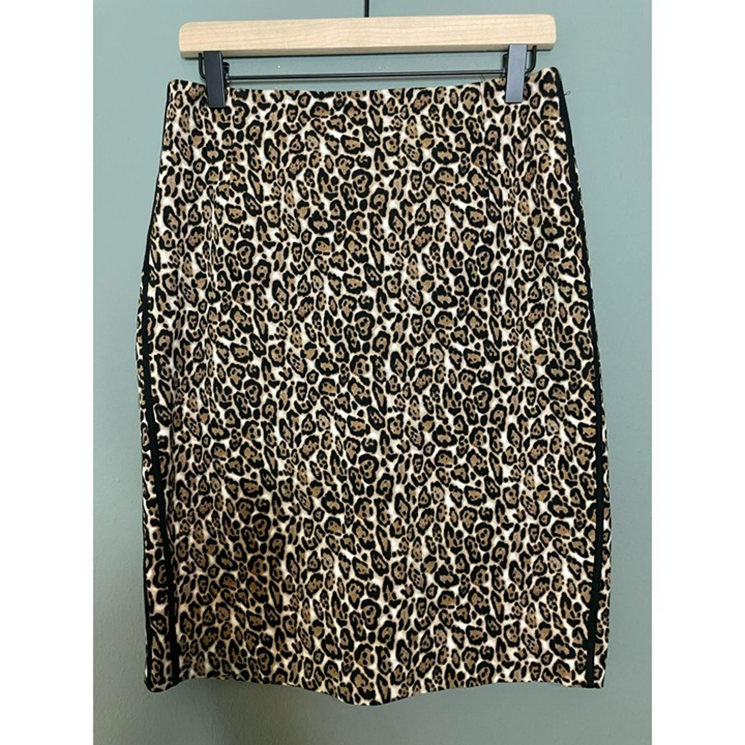 White House Black Market Women's 6 Leopard Print Stretch Lined Pencil Skirt