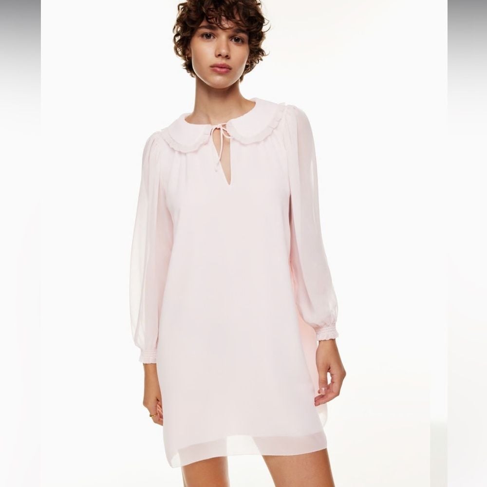 Aritzia Wilfred Bugsy Dress Collared mini dress Baby Pink Romantic Chic Pajama