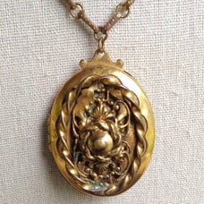 Antique Victorian Art Nouveau Brass Gold Tone Ornate Locket Necklace With Photos