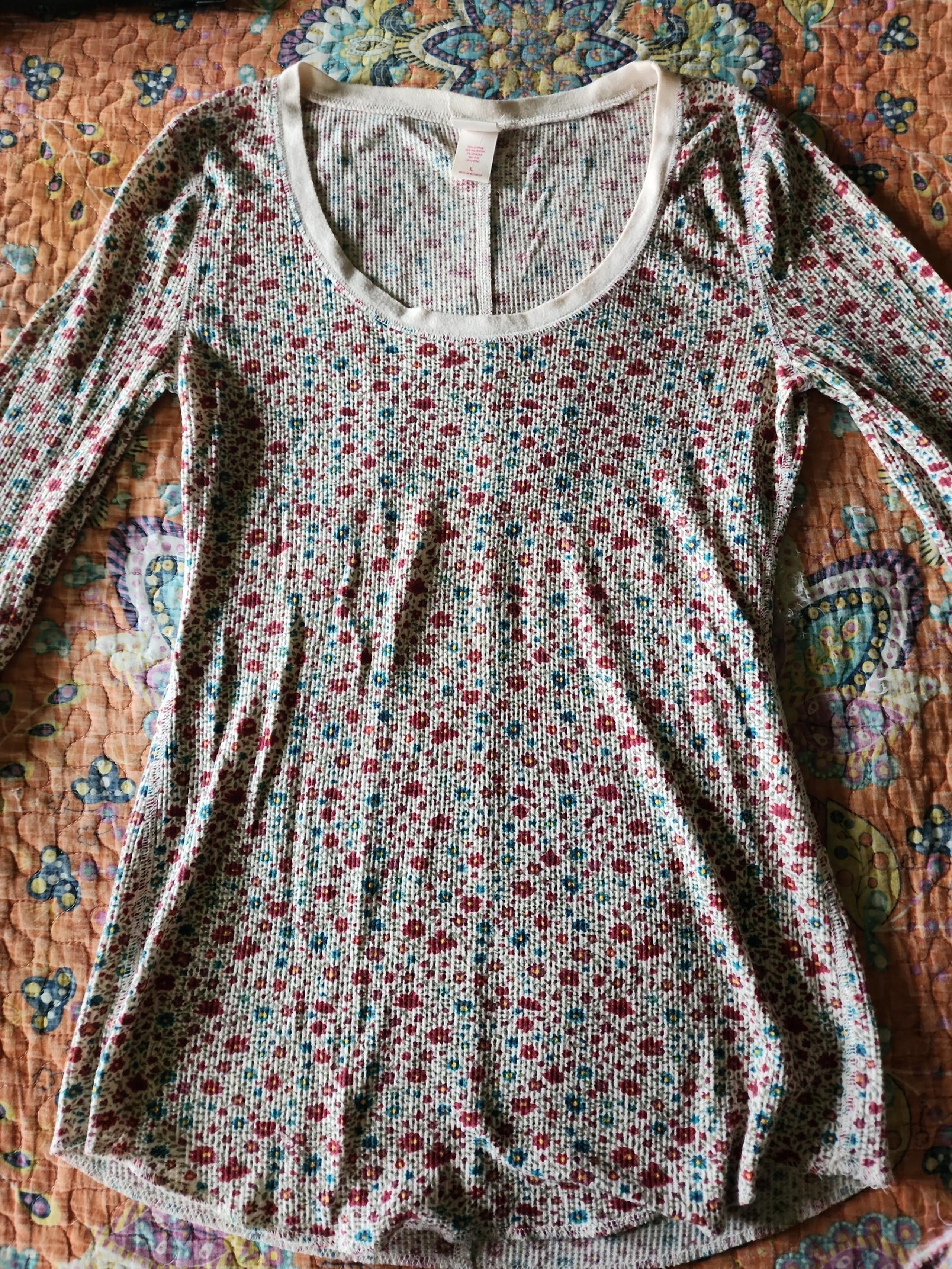 Light Flowered Thermal Layering Tee, L