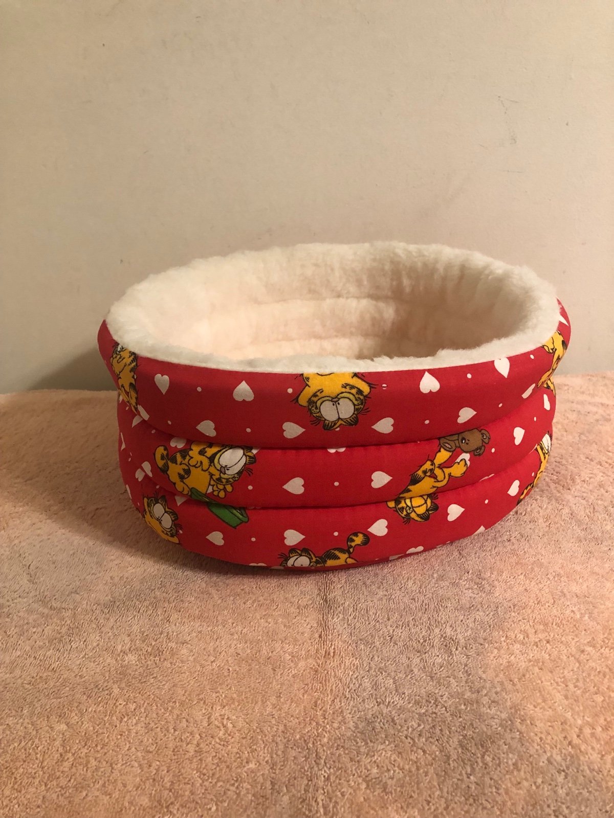 Vintage 1978 Garfield Pet Bed New Old Stock 14”x14”x5” RARE