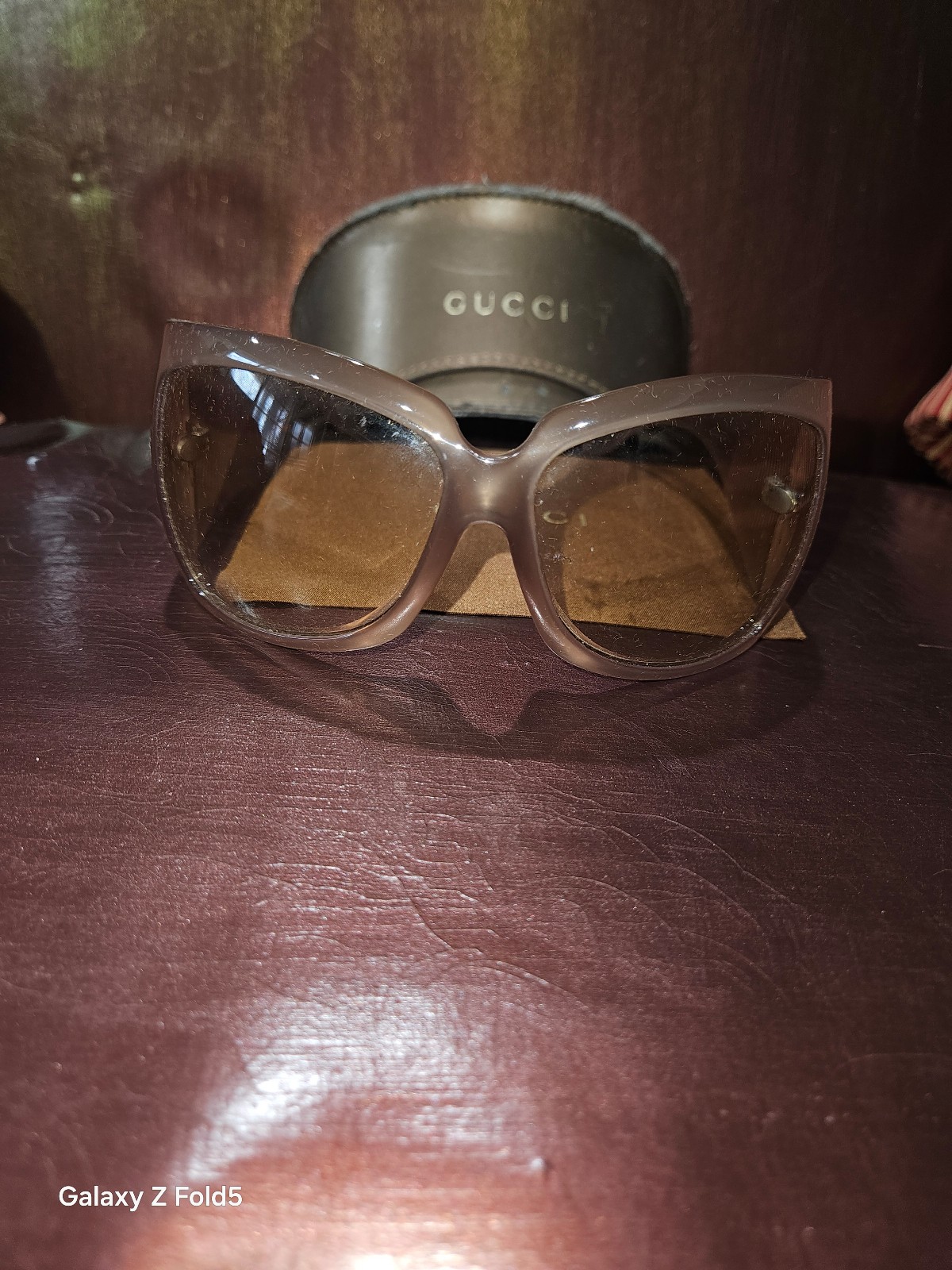 Womens Oversized Gucci sunglasses brown tint