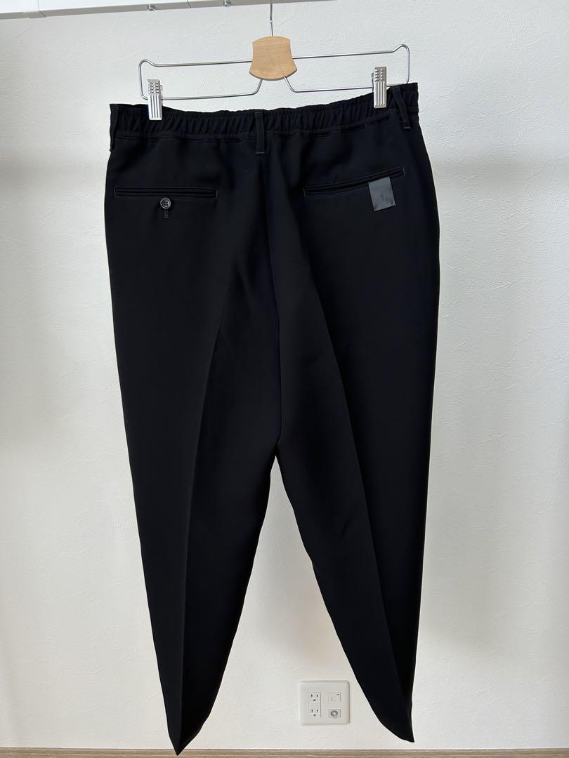 N.HOOLYWOOD Black Slacks with Elastic Waistband and Tapered Leg