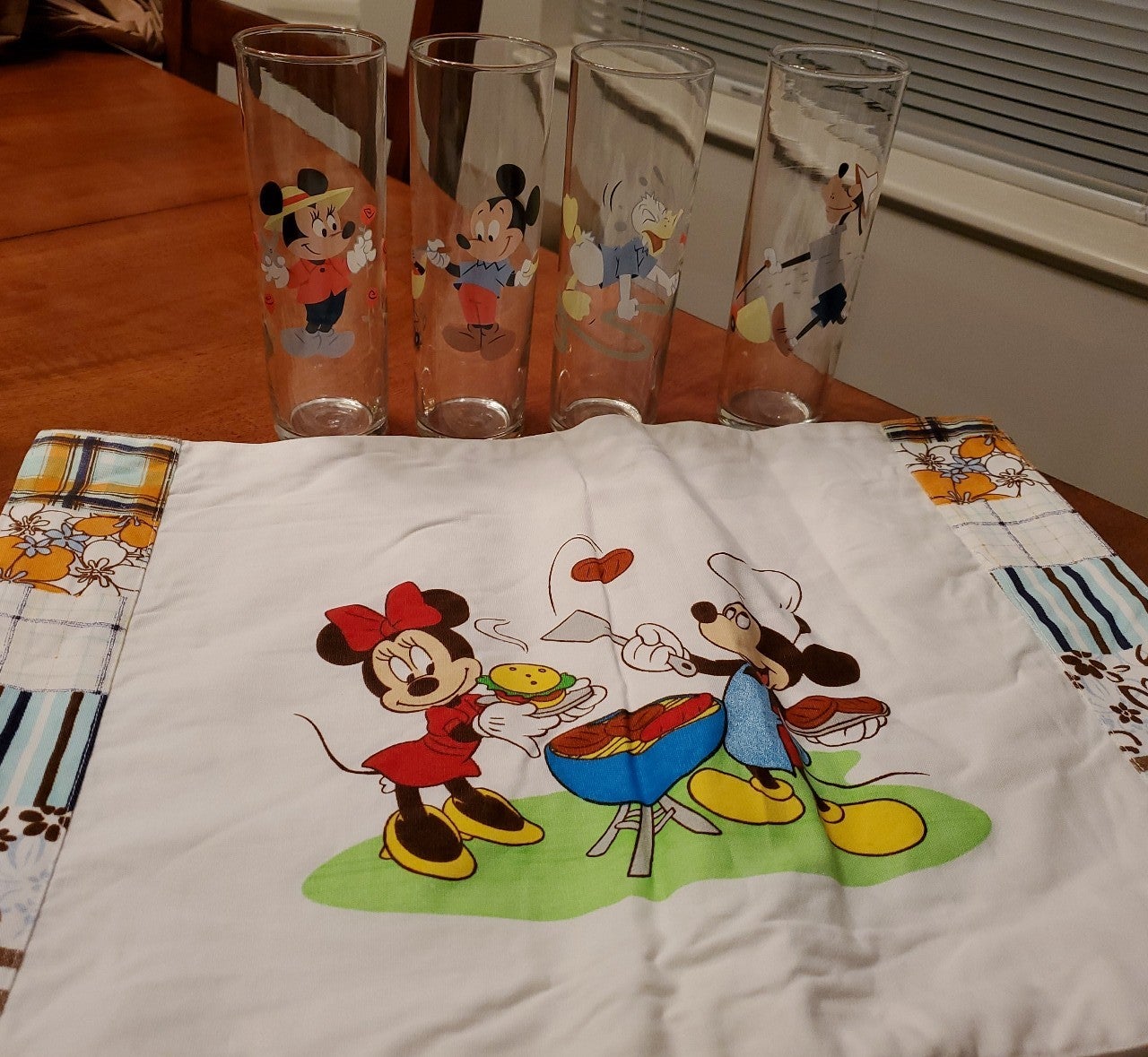 Disney placemats and glasses