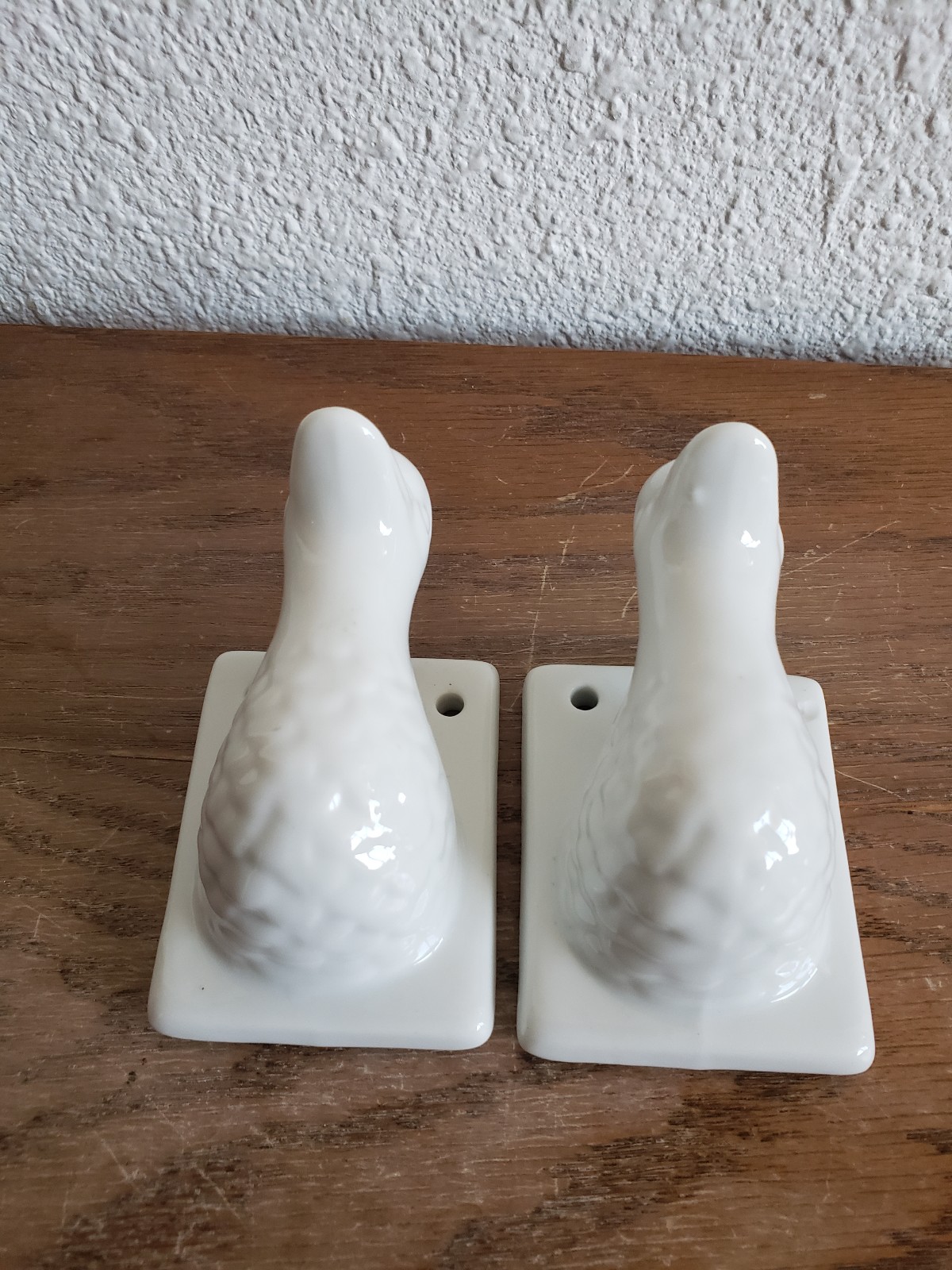 Pair of Vintage Ceramic Duck Goose Bird Wall Mount Decor White.