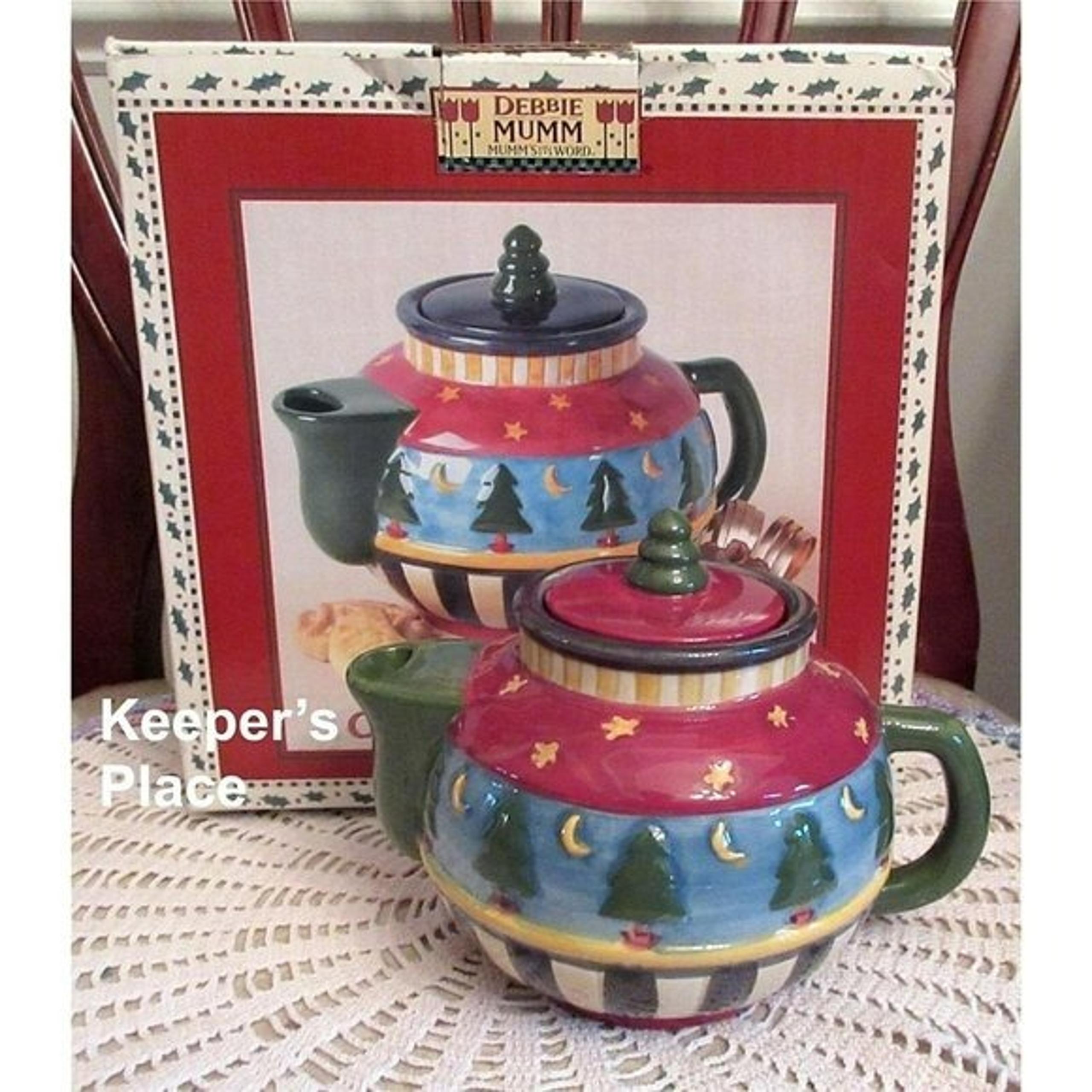 Sakura Debbie Mumm CHRISTMAS TREEPOT Mini Teapot With Box Excellent