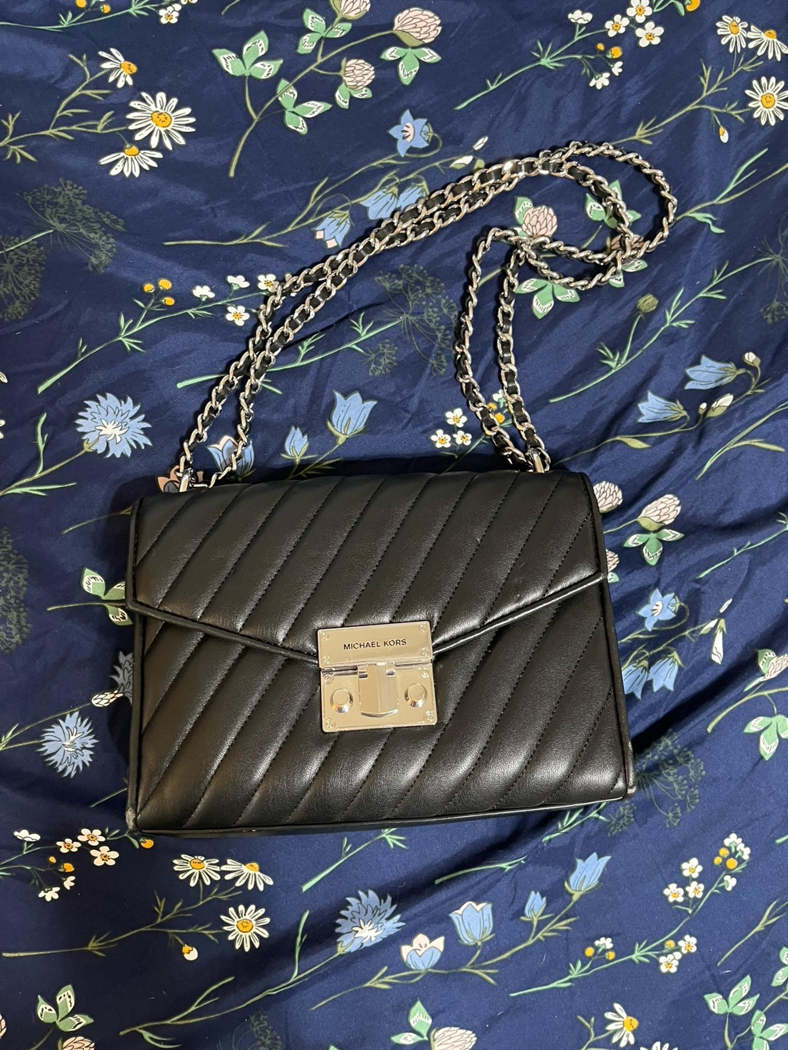 Micheal Kors purse - Michael Kors