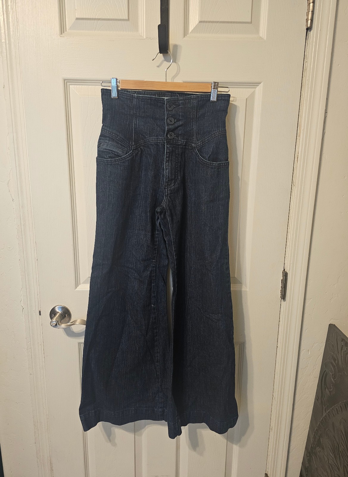 Old Navy Dark Wash High Rise Wide Leg Jeans Size 4.