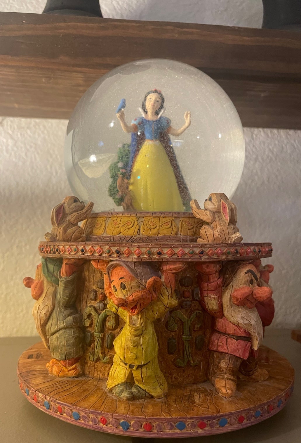 Snow White Snow Globe