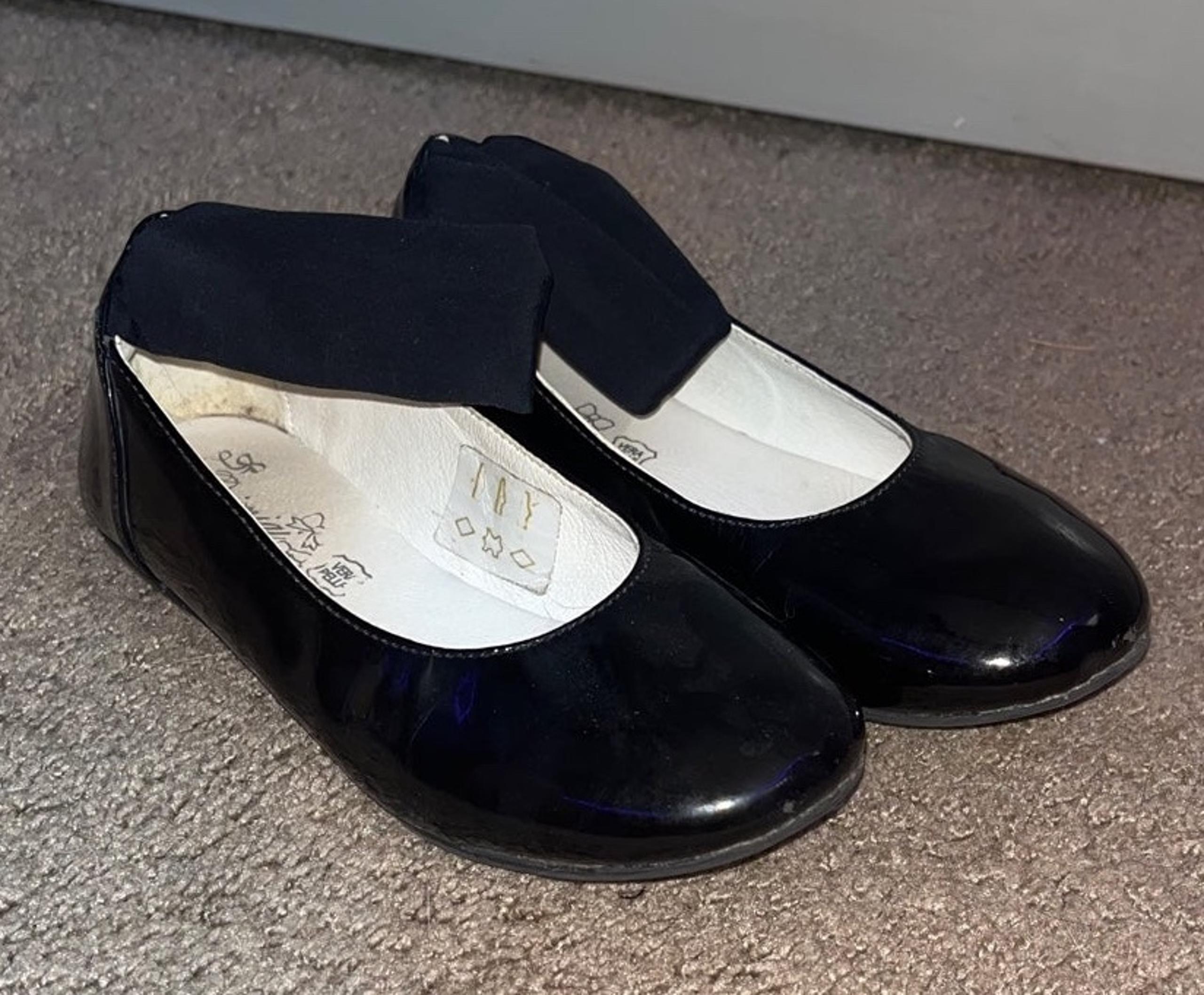 Girls Primigi Shoes Size 29 EU