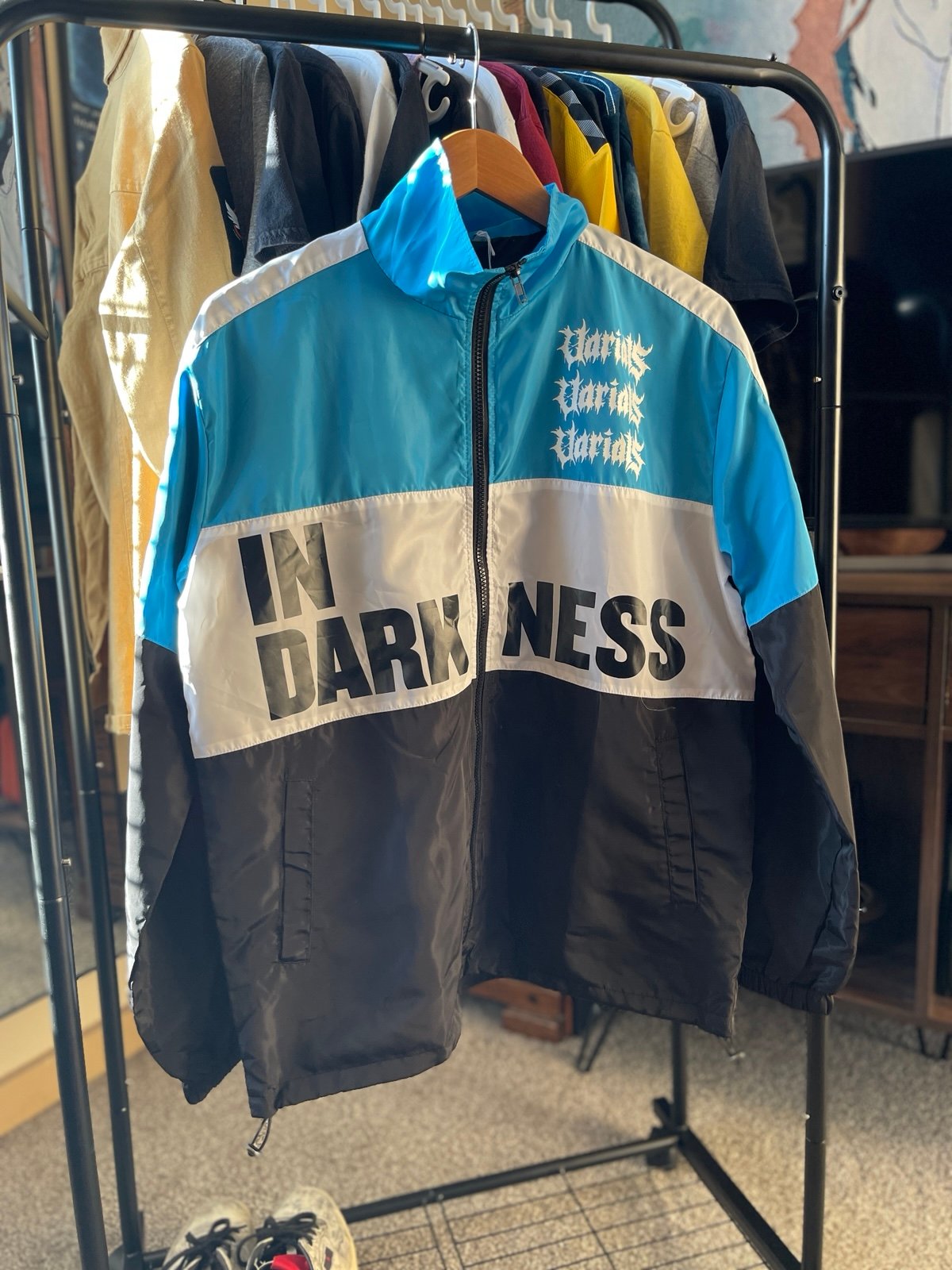 Varials In Darkness Windbreaker Size Small