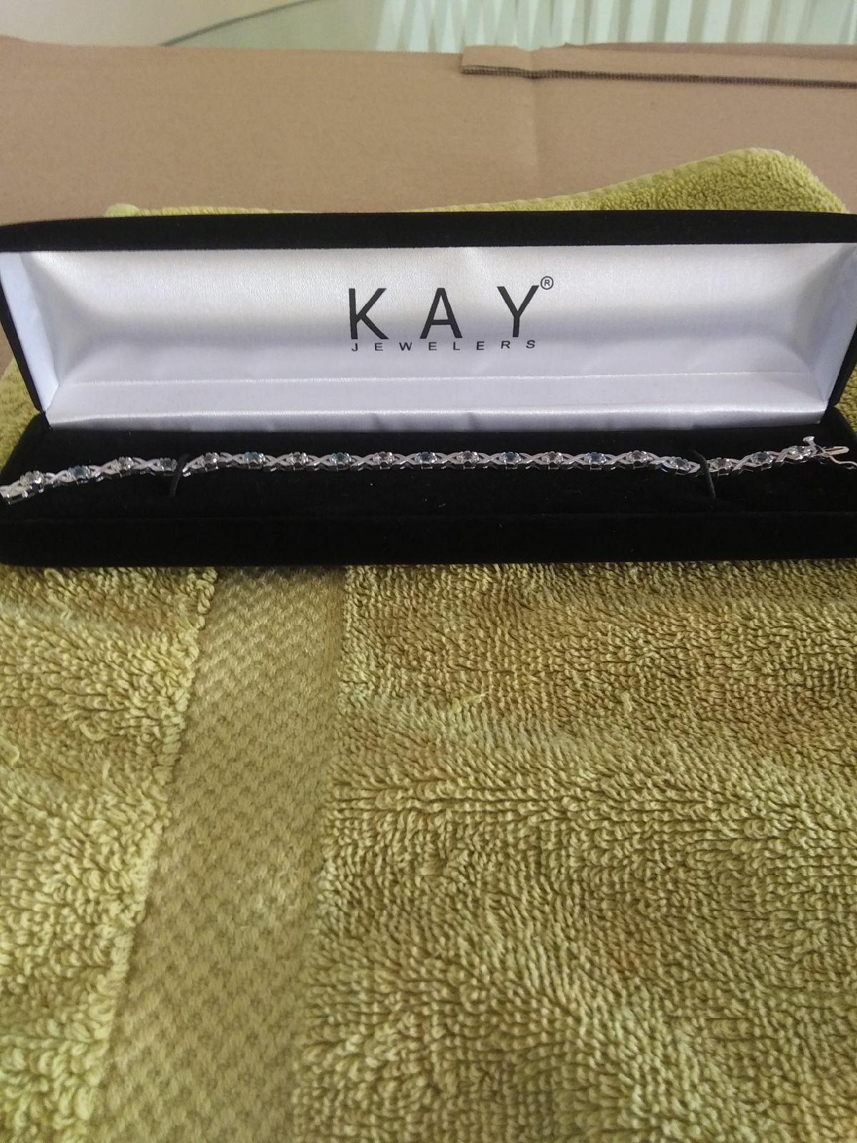 12 12 2021 it's a Kay Jewelers bracelet
