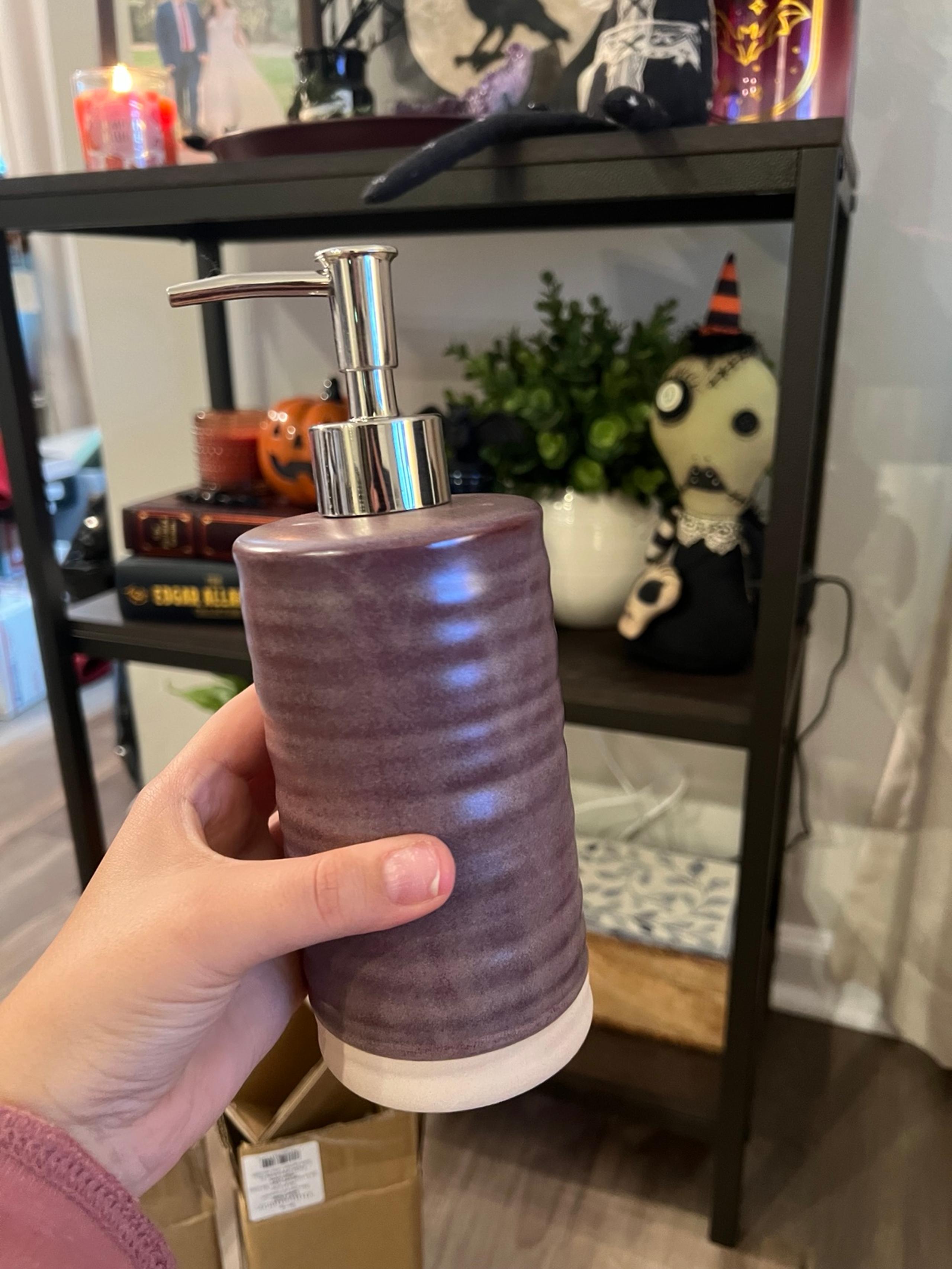 MSRP $20 NWT THRESHOLD CERAMIC SOAP PUMP IN BROWN