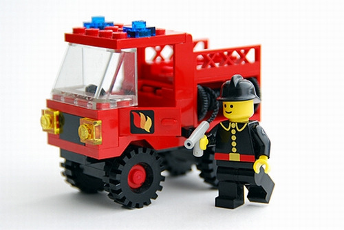 LEGO 6650 Fire and Rescue Van Brigade + Instructions 100% Complete NEAR MINT