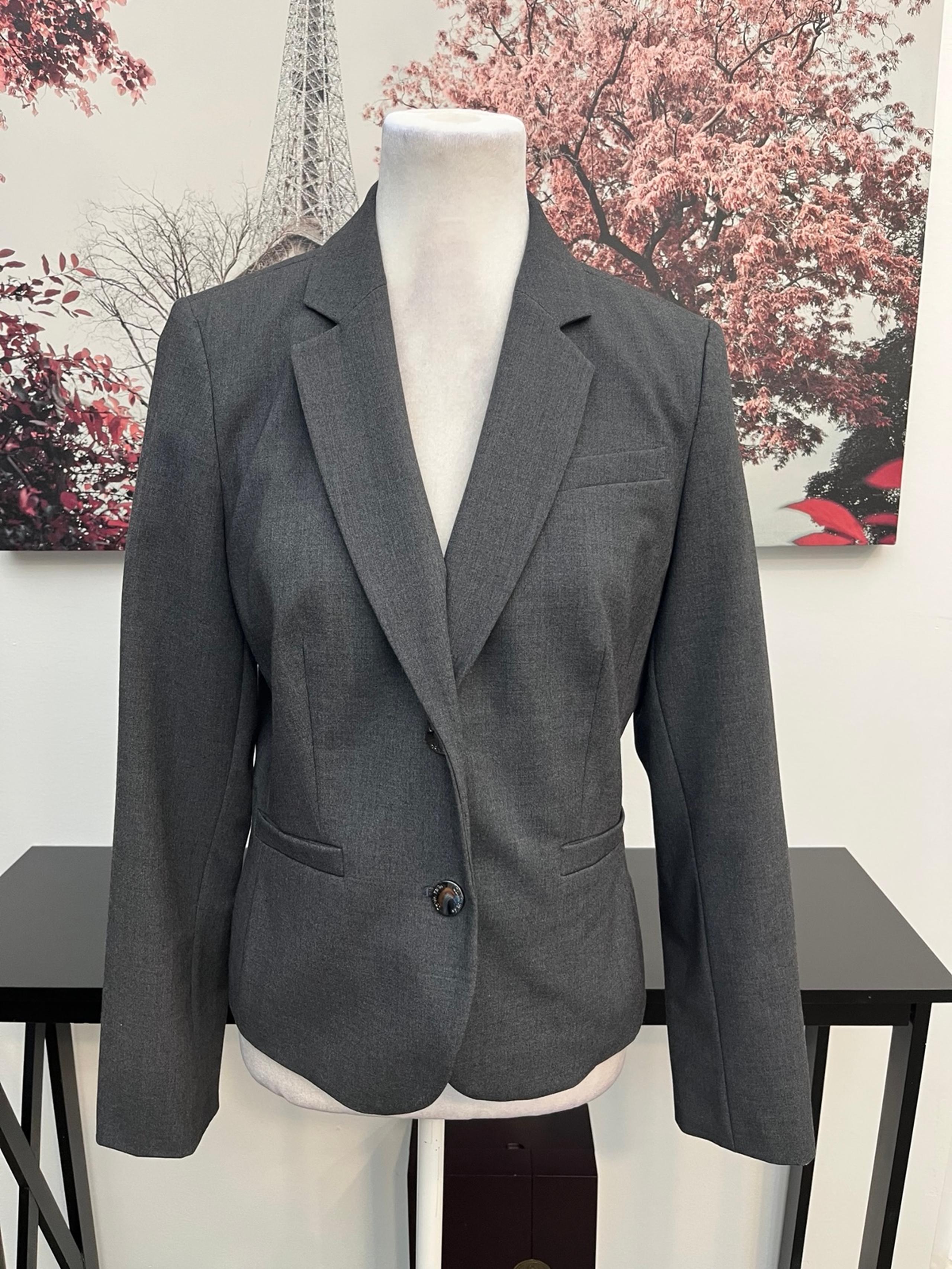 Calvin Klein Women’s Petite Gray Two Button Long Sleeve Blazer Jacket Size 10