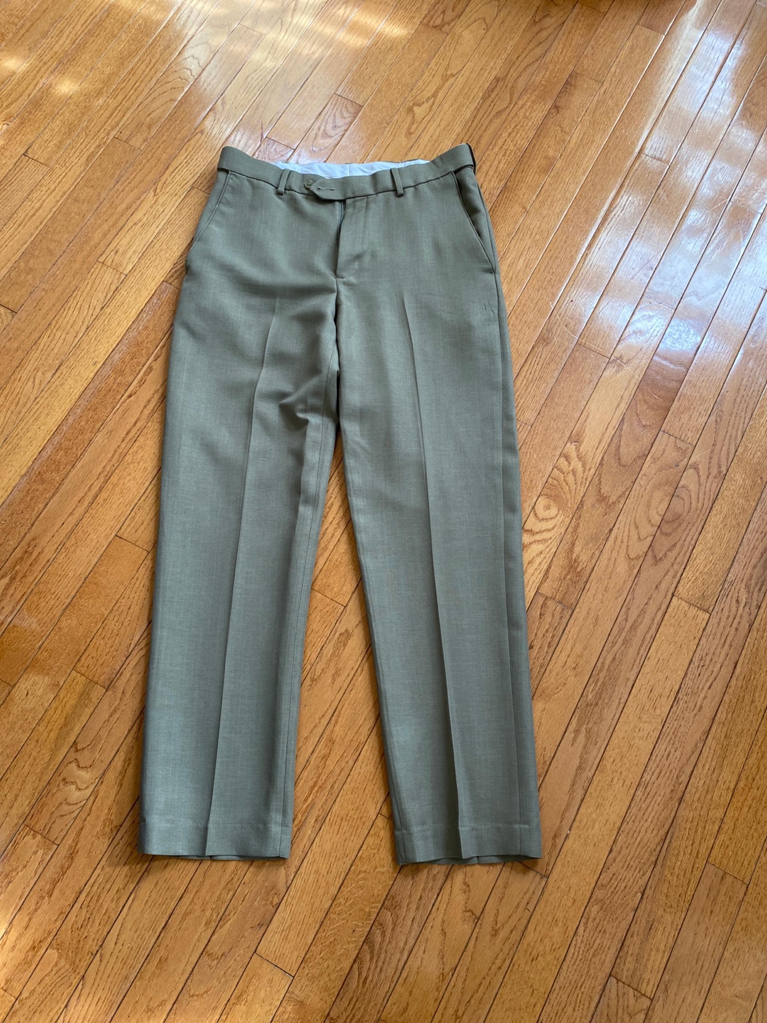 Croft and Barrow 33 x 32 khaki dress pants mens