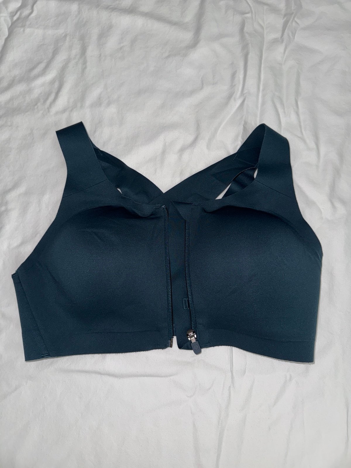 Lululemon Enlite Front-Zip Bra - Size 34D