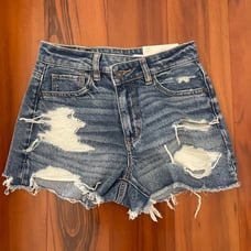 American Eagle Mom shorts crossover