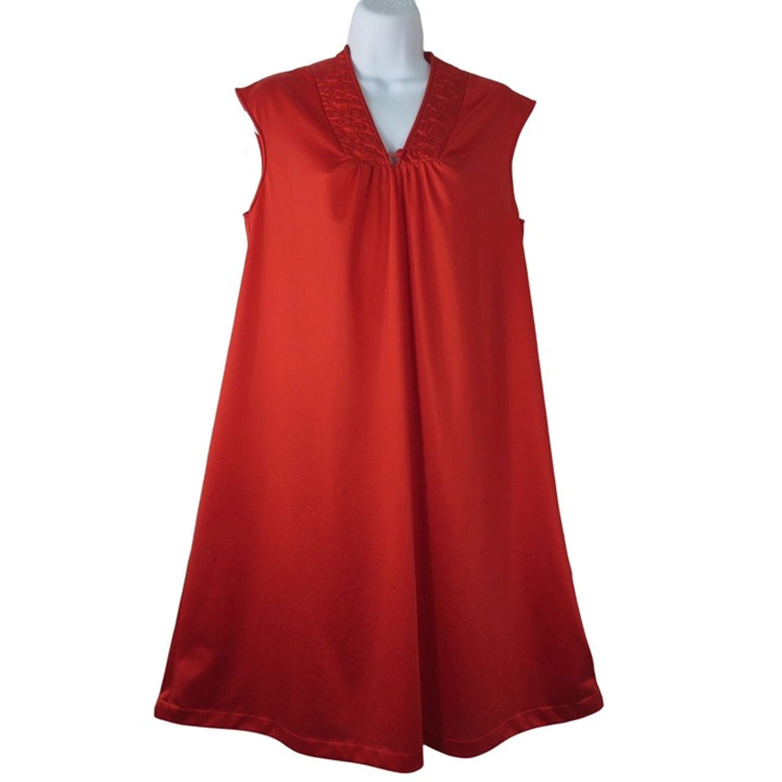 Vintage JC Penny Red Nylon Nightgown S Knee Length Sleveless Quilted Made in USA - JCPenney