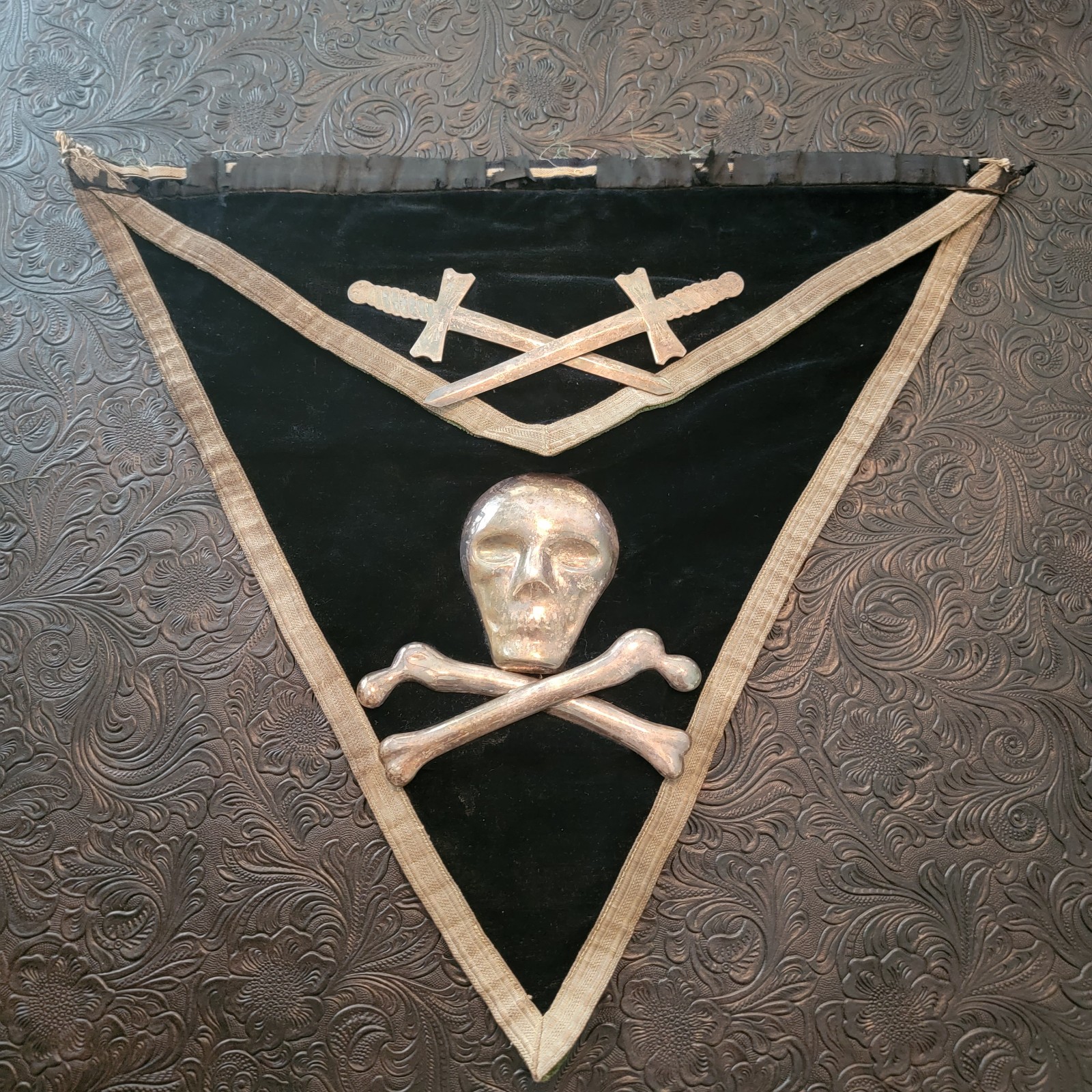 1800's -Masonic Knights Templar- Apron w/Skul