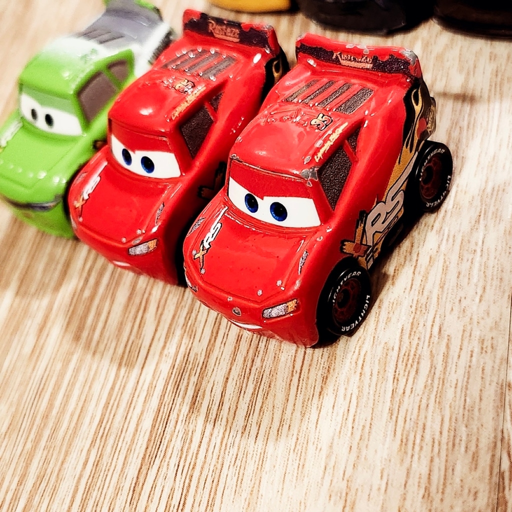 Pixar's Cars Mini Racers XRS Series 6-Pack, Lightning McQueen ×2, Storm, Cruz... - detail