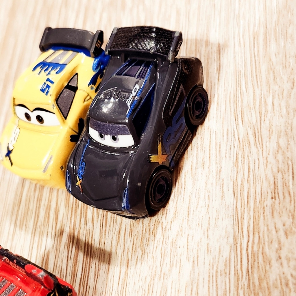 Pixar's Cars Mini Racers XRS Series 6-Pack, Lightning McQueen ×2, Storm, Cruz... - detail